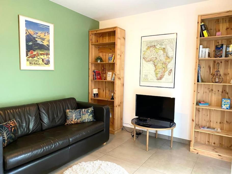 Apartment Astoria - Parking, Velos, Jardin Et Terrasse