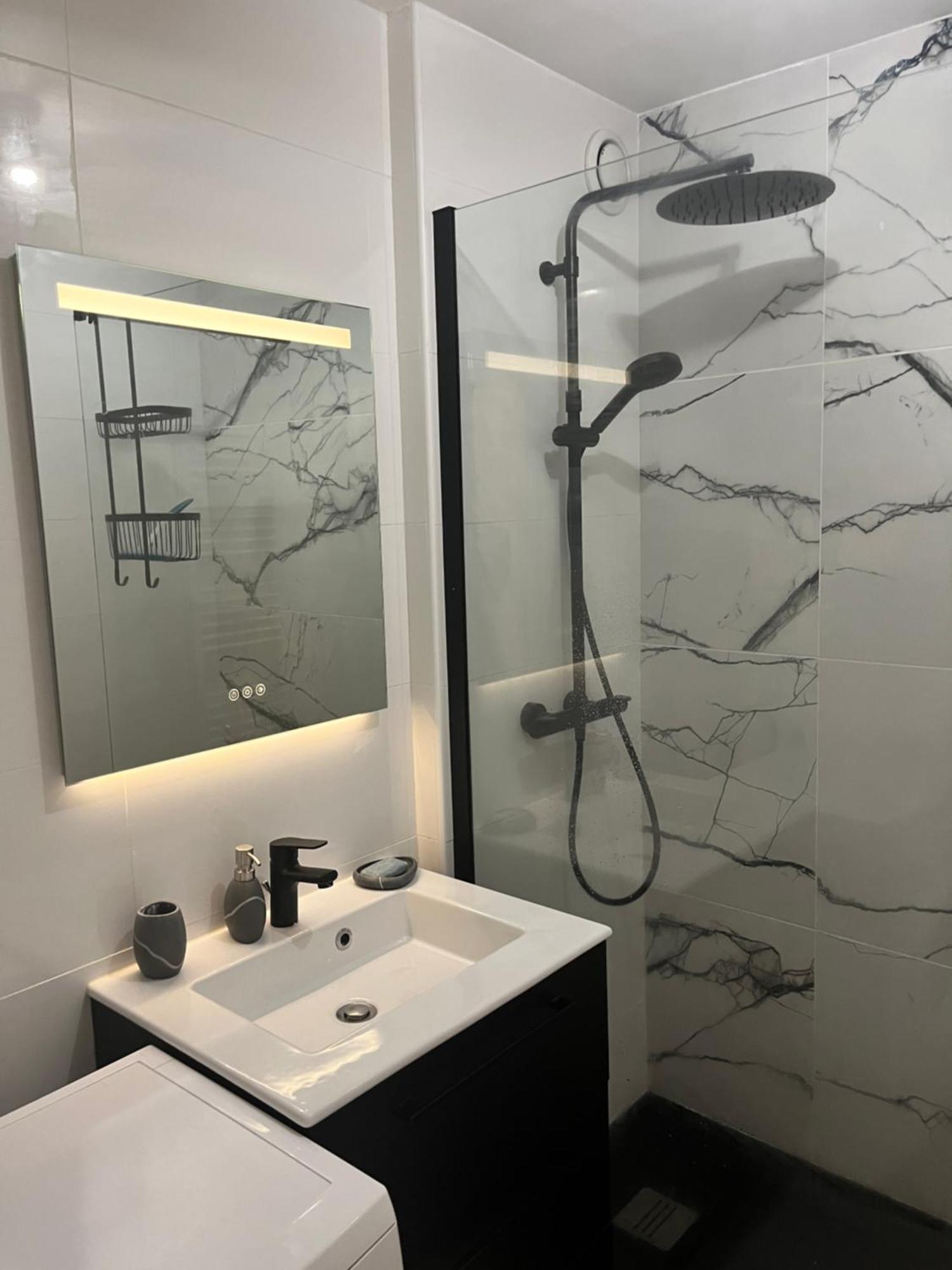 Style Industriel Elegant, Proche Vieille *