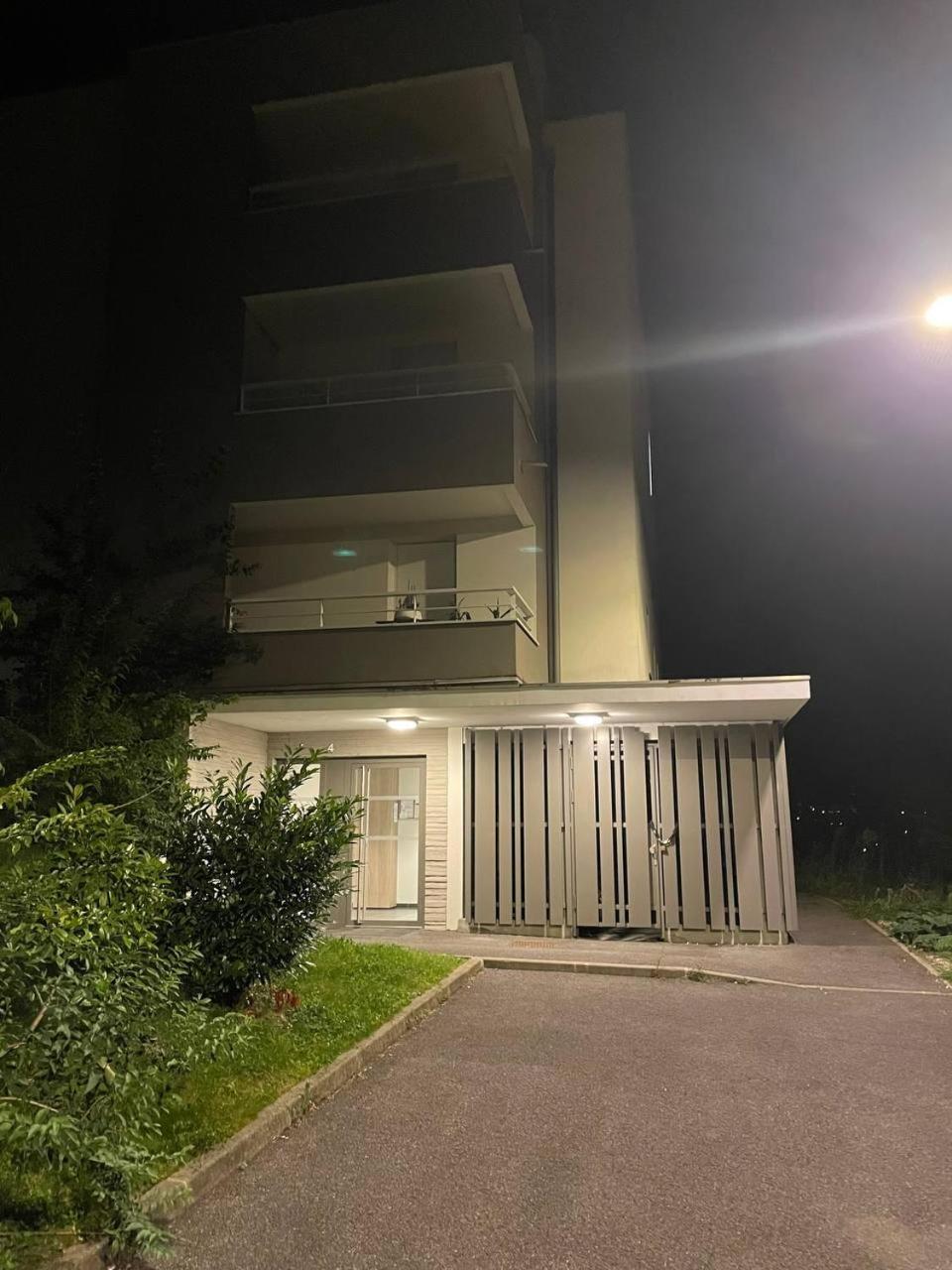 Welcome To Hotel Annecy