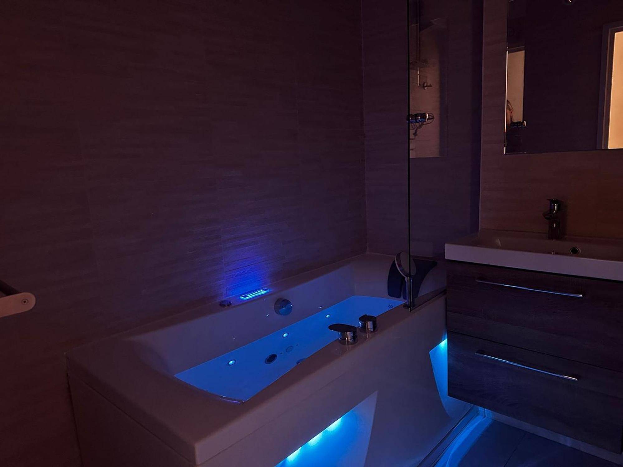 Apartment Loveroom Adults Only Jacuzzi Vieille Annecy