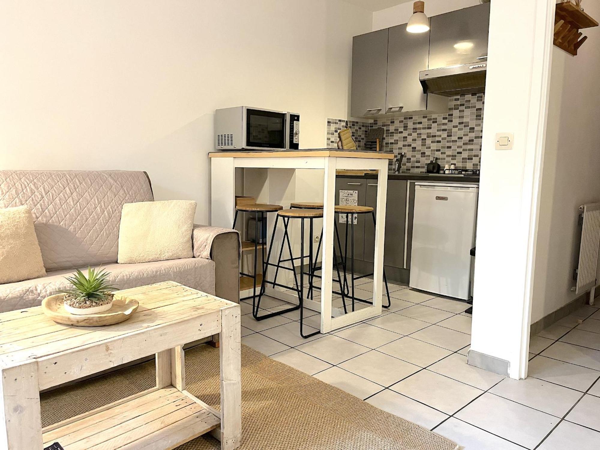 Joli Studio Avec Jardin Apartment