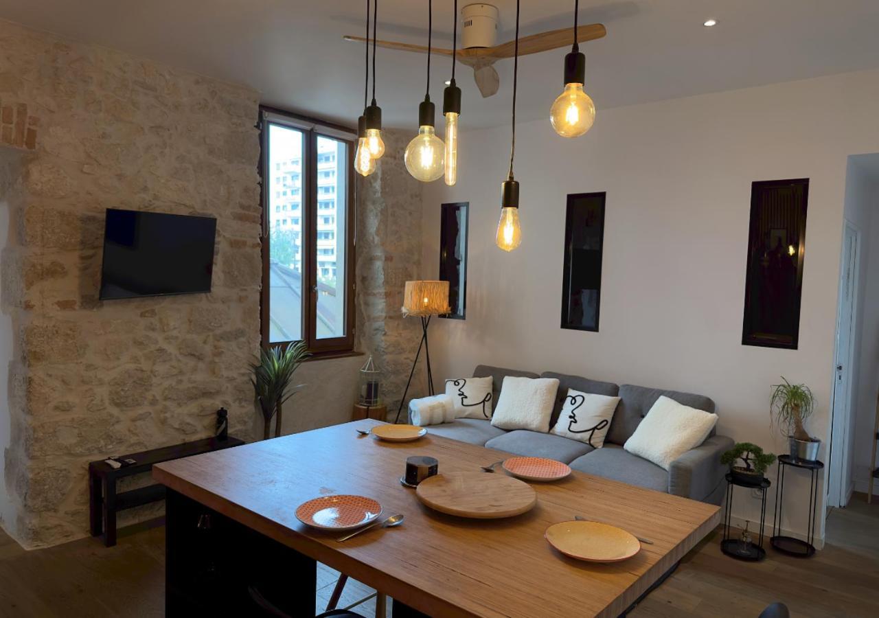 French Loft - Central & Comfy *
