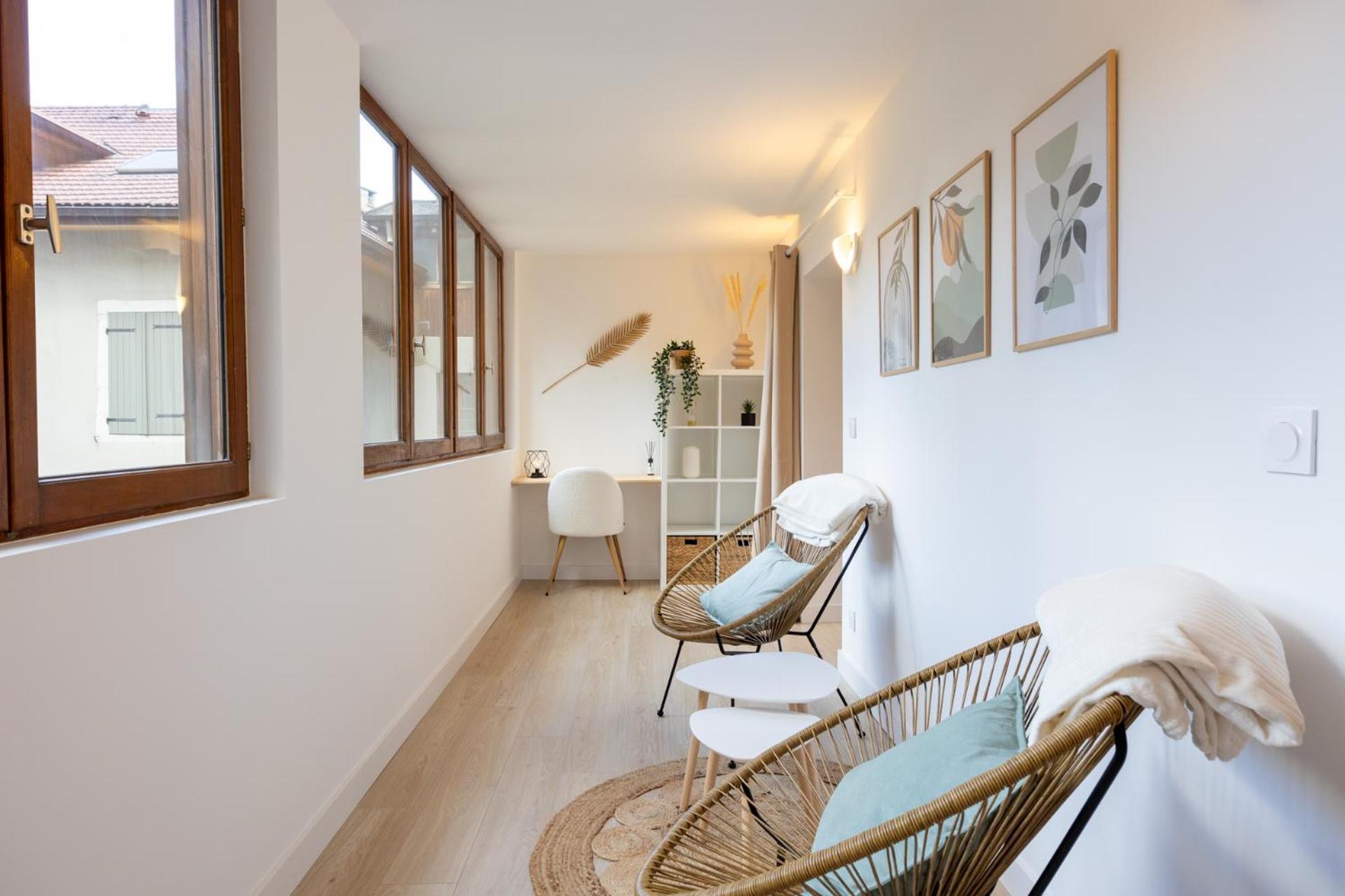 Apartment Destination Royale *