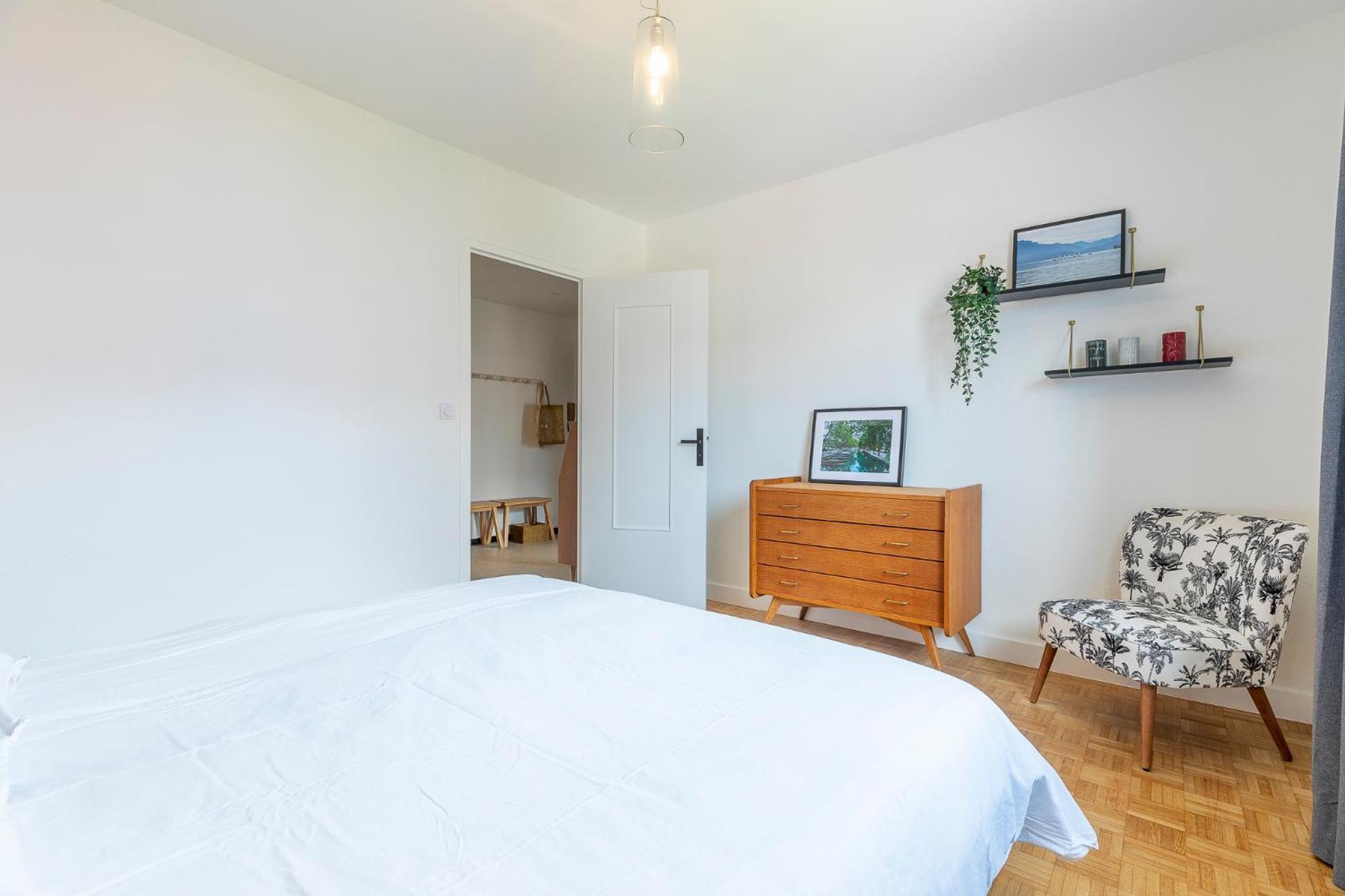 Apartment Centre Et Type 3 Terrasse Annecy