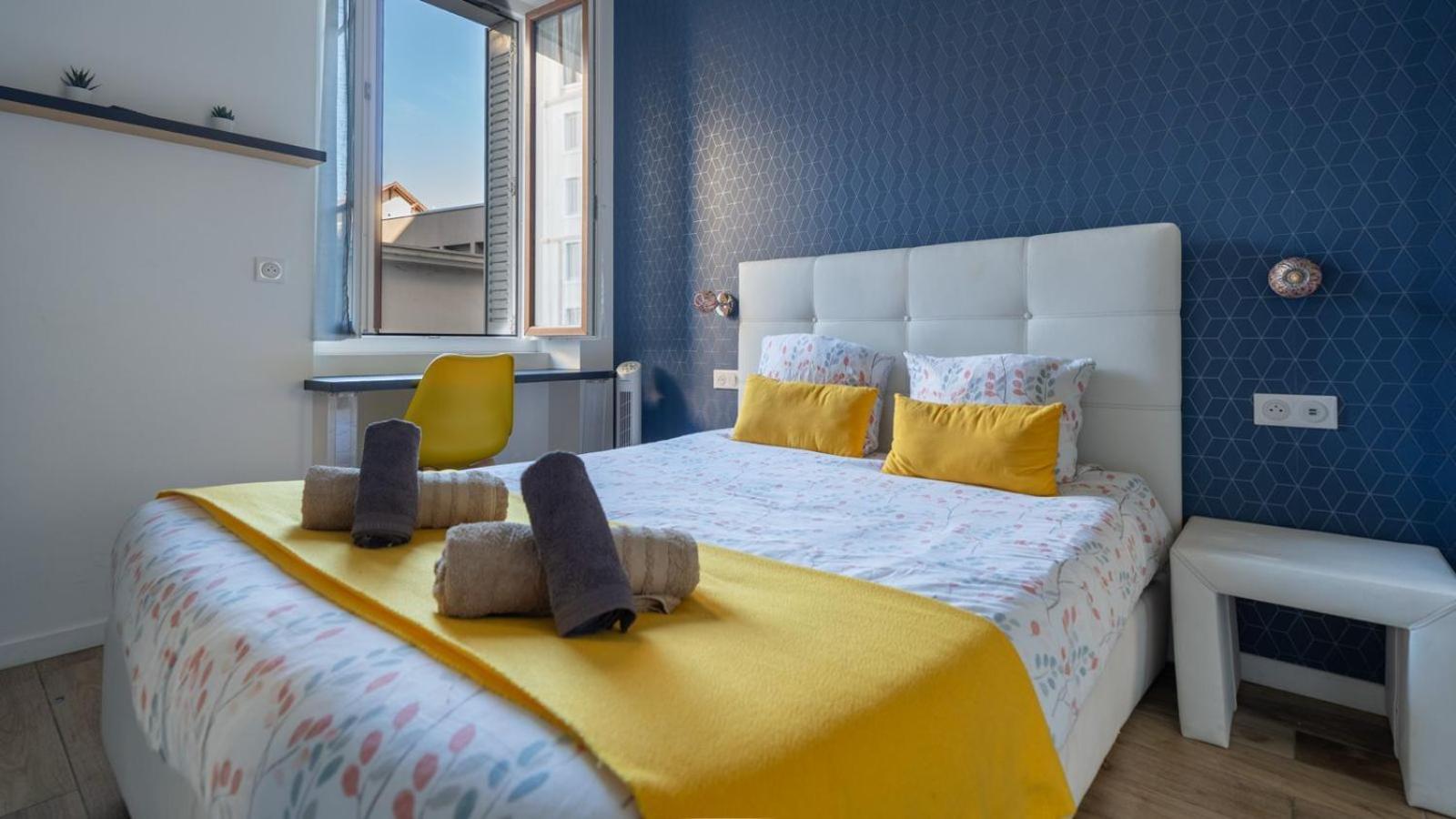 & - Proche Du D'annecy Apartment *