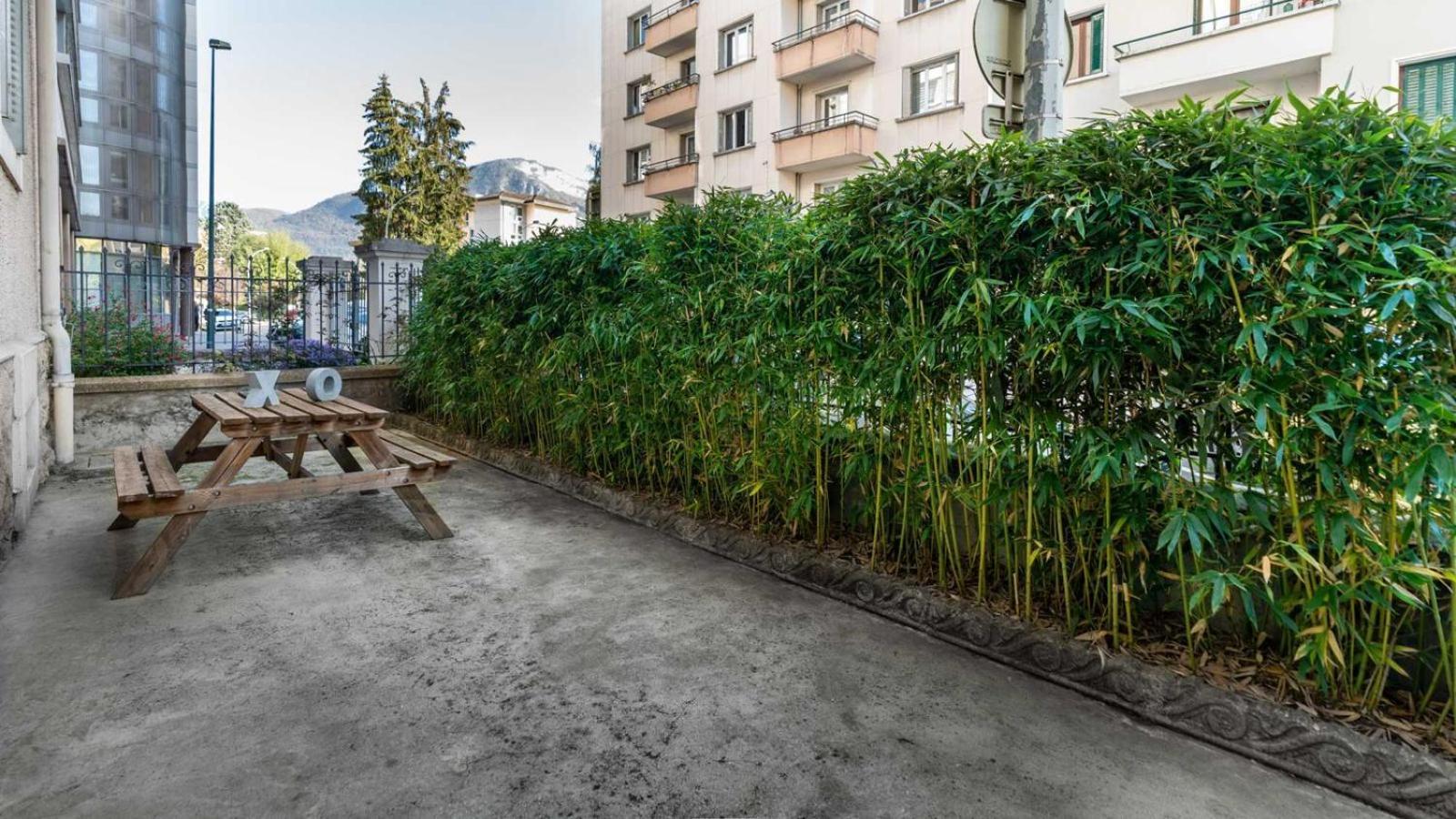 & - Proche Du D'annecy Apartment *