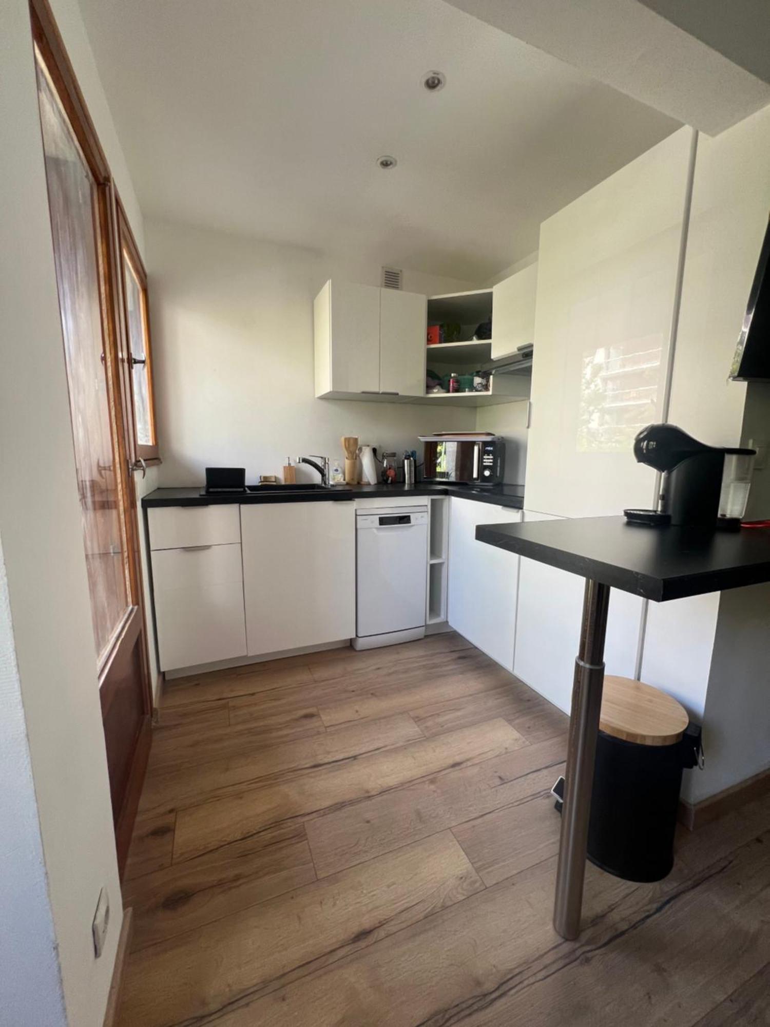 Apartment A 5 Min Du