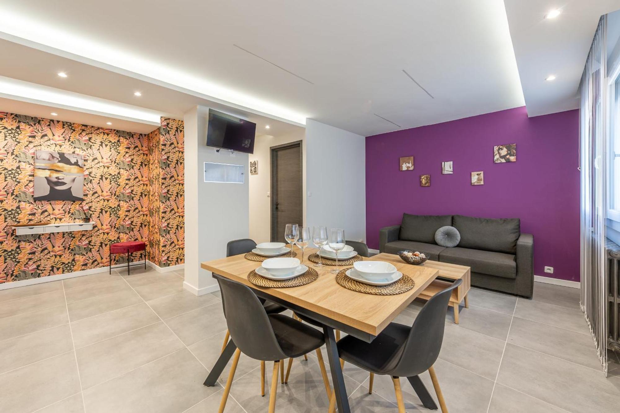 Merveille De Clarisse En Appartement