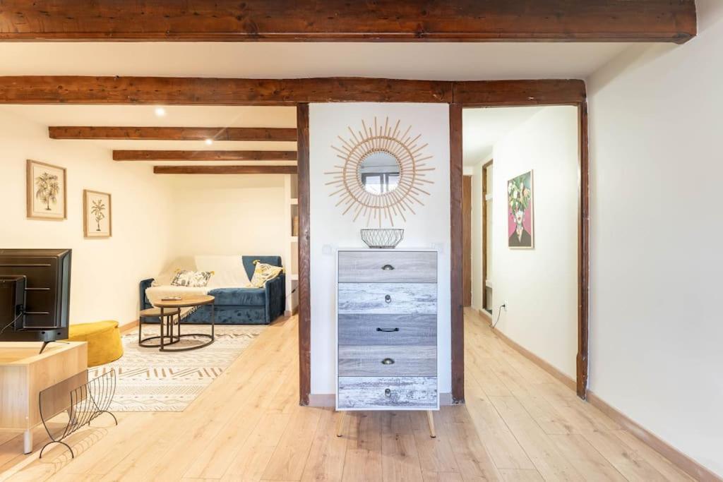 Petit Loft Des Prisons Apartment *