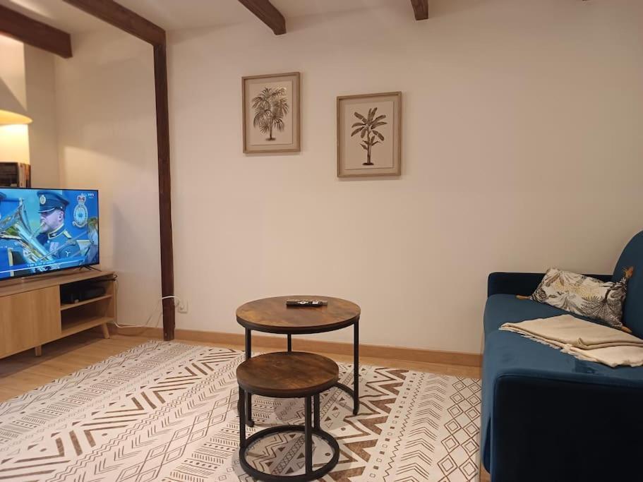 Petit Loft Des Prisons Apartment *