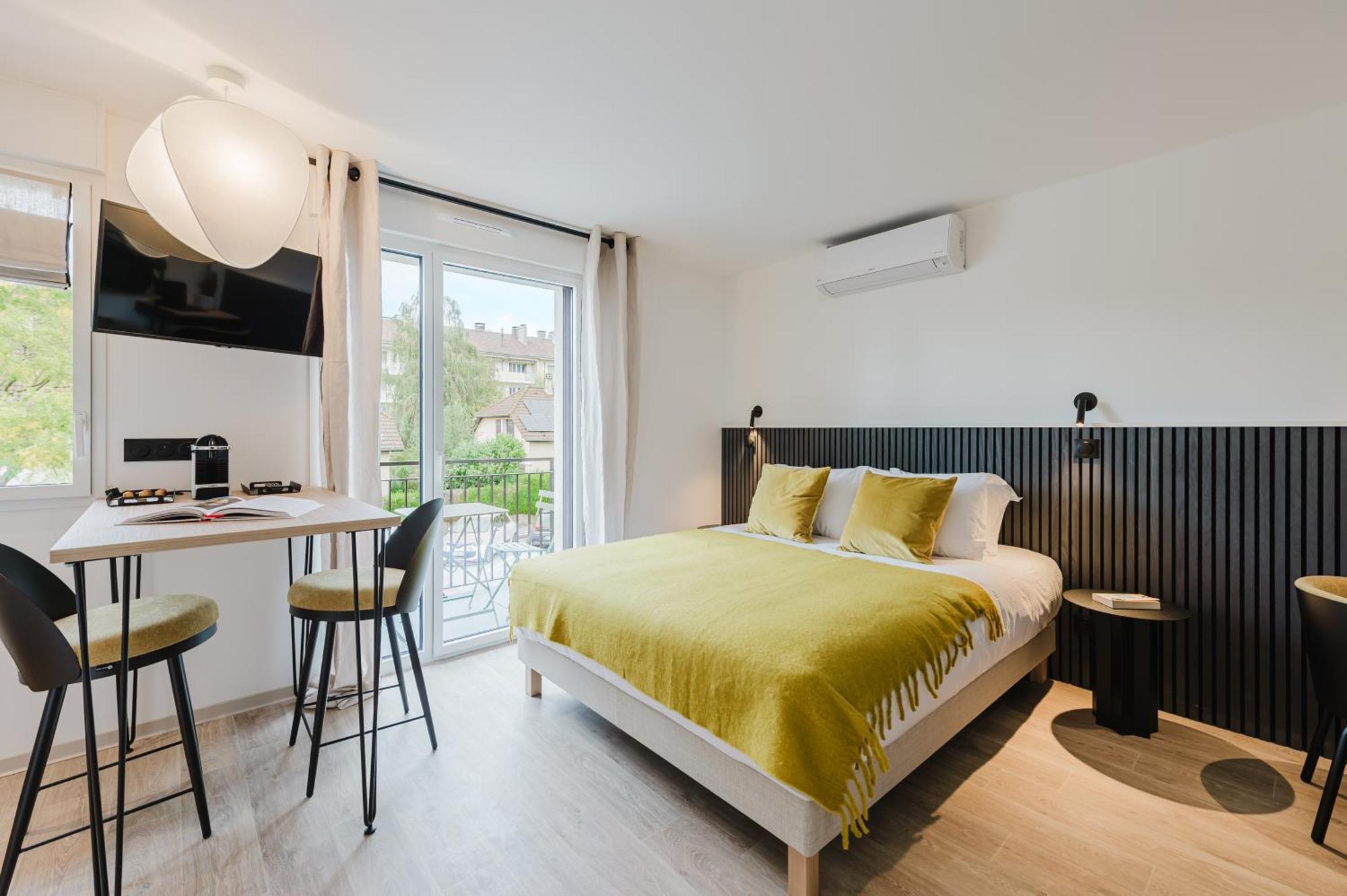 Neostelia * Annecy