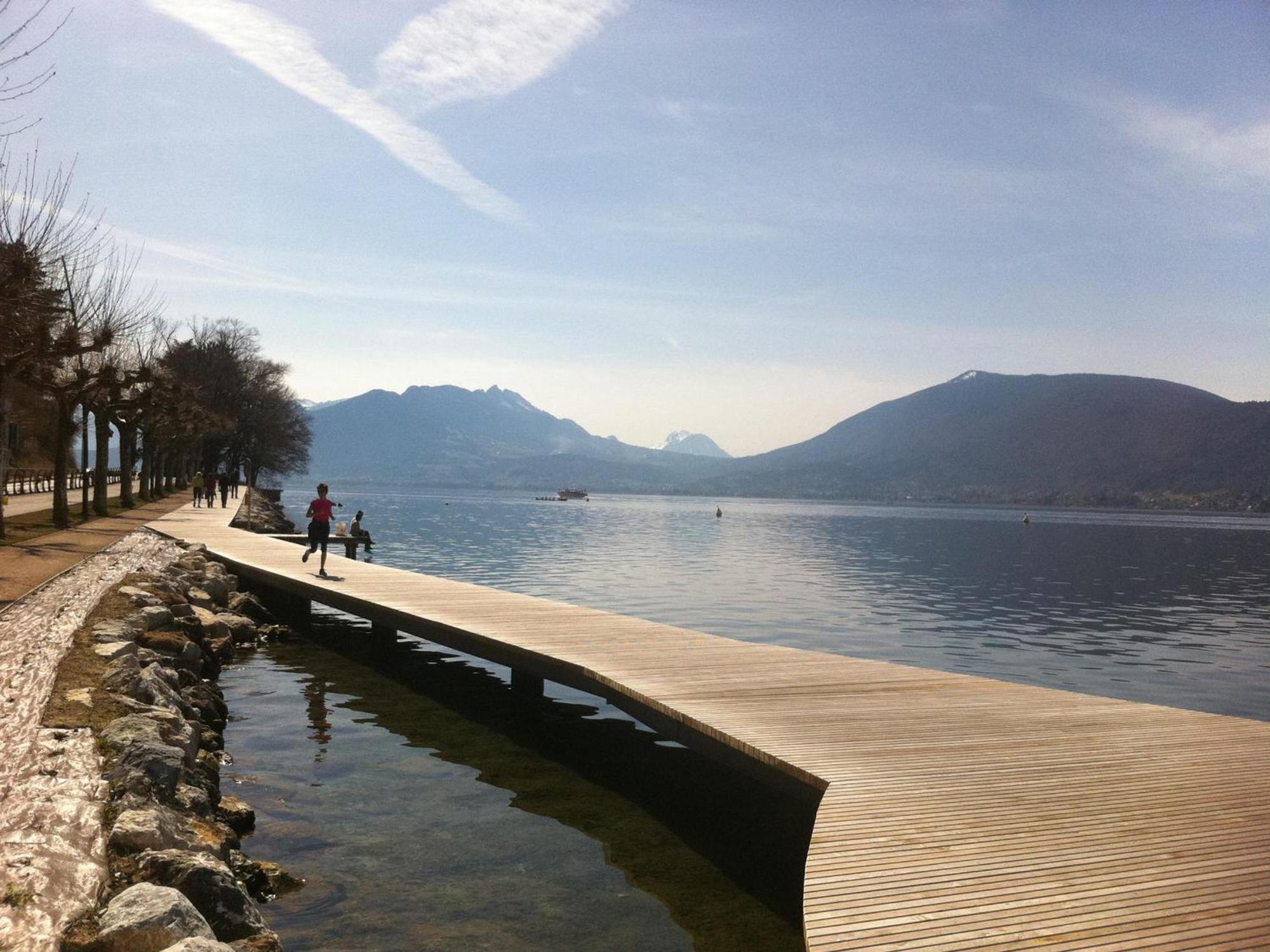 Calme Avec Parking Proche Du A - Fr-1-432-88 * Annecy