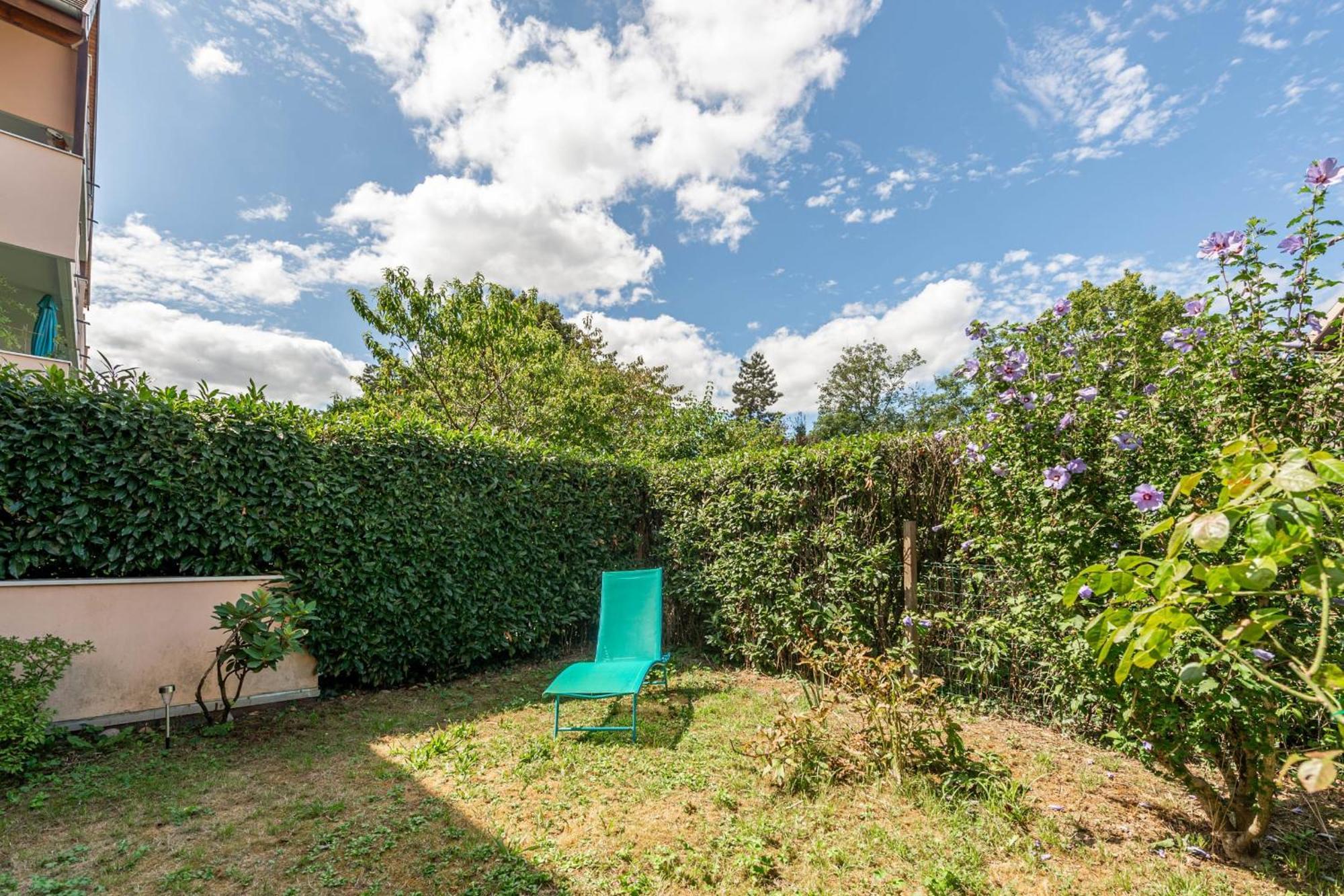Apartment T3 Avec Terrasse Dans Un Quartier Calme