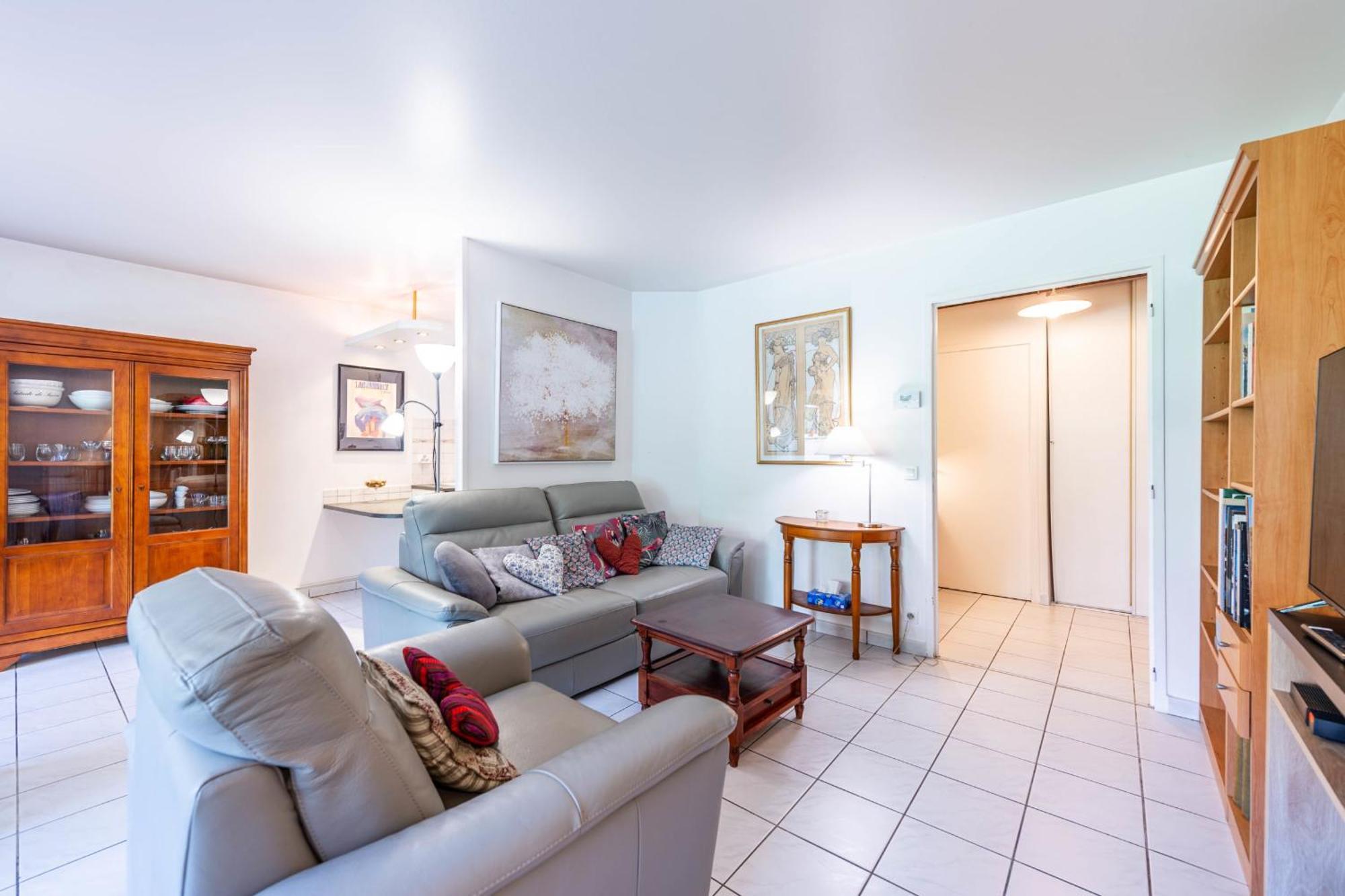 Apartment T3 Avec Terrasse Dans Un Quartier Calme Annecy