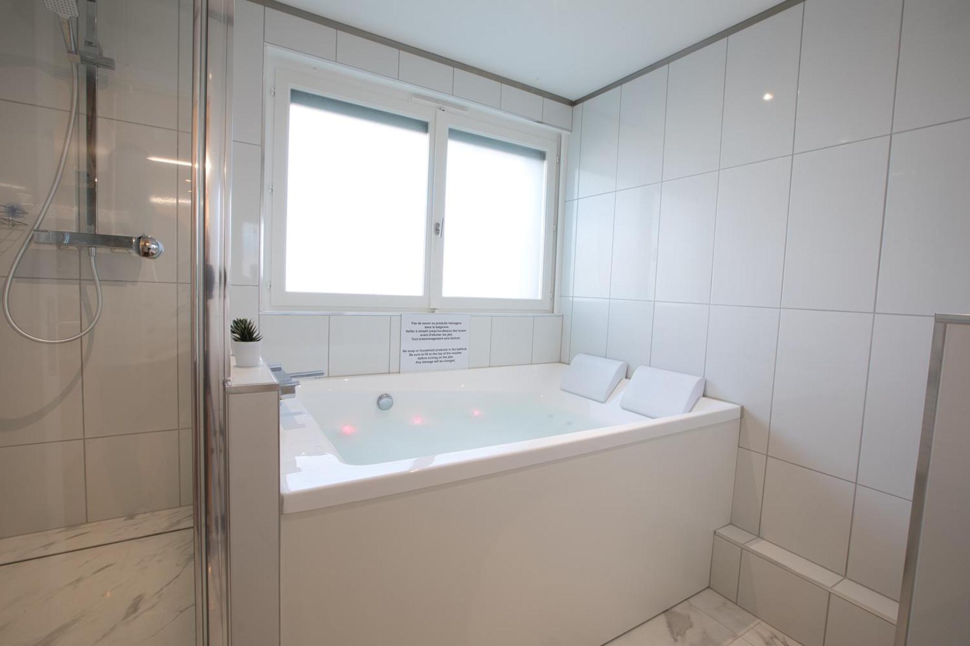 Apartment Baignoire Balneo
