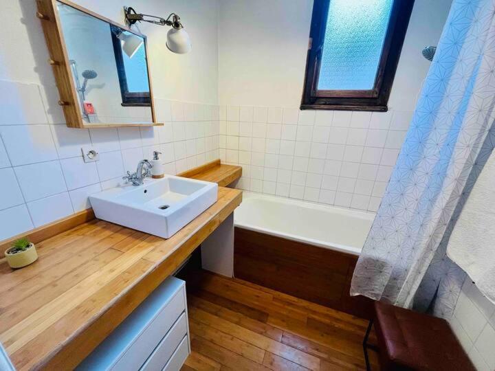 Relaxing 2br With Private Garden, Near The Center Annecy