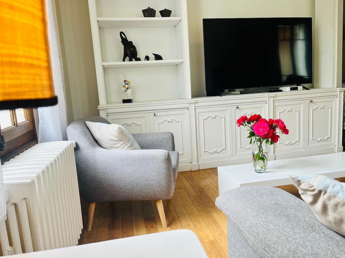 Apartment Relaxing 2br With Private Garden, Near The Center
