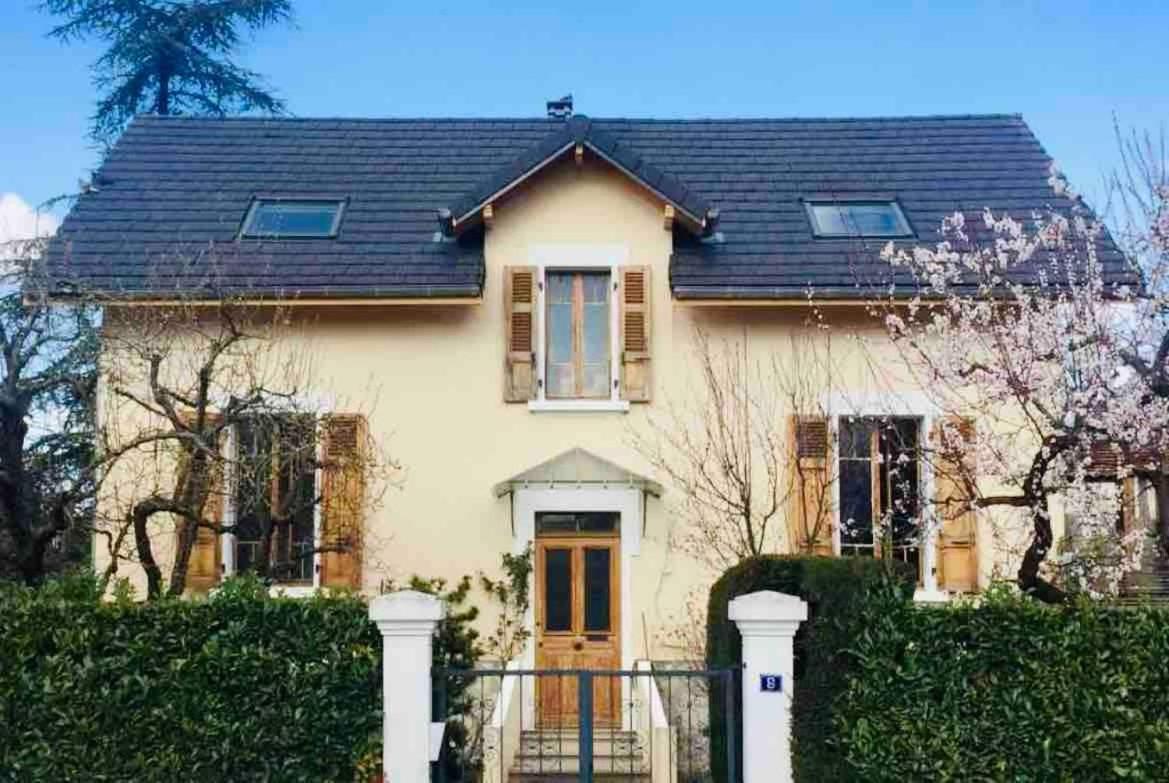 Apartment Relaxing 2br With Private Garden, Near The Center *