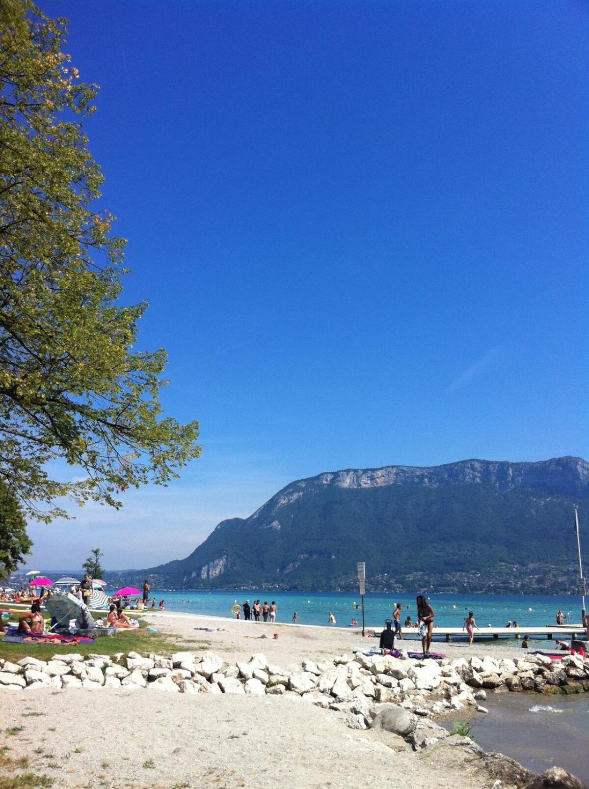 Apartment Cozy Studio, Very Close To Annecy