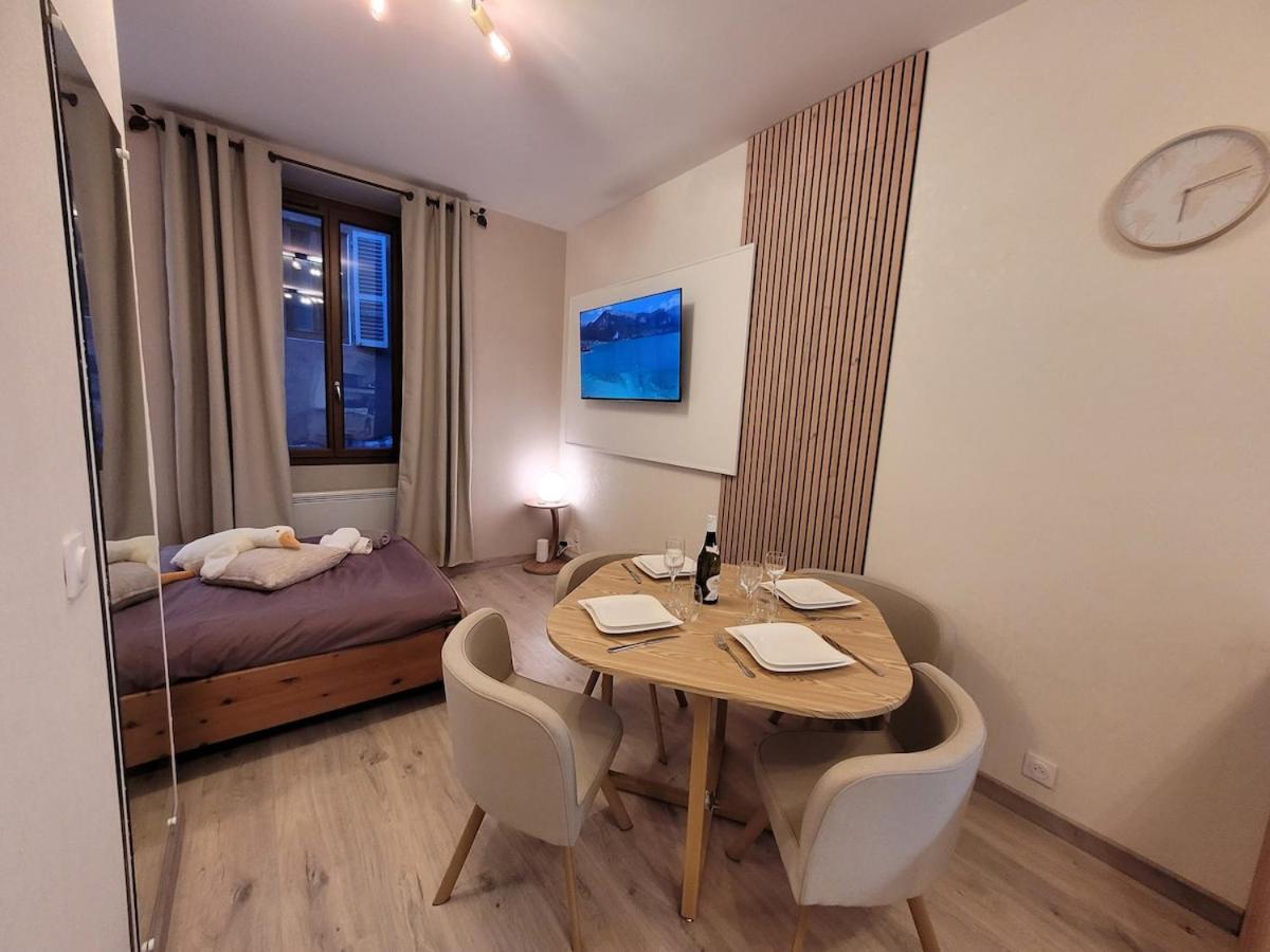 Au Faubourg -old - & Canal 1 Min Apartment Annecy