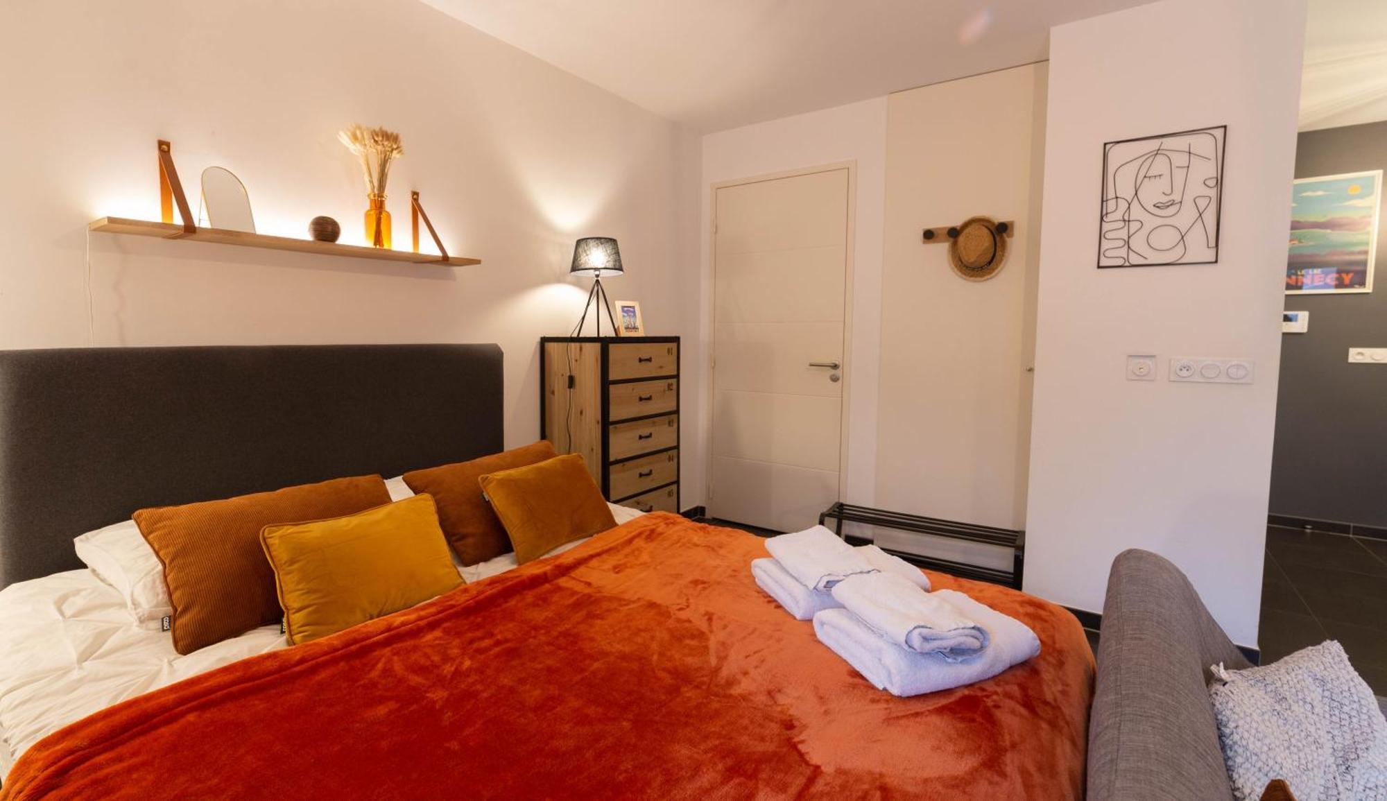 Apartment Le Vii, Avec Parking Et Jardin En Plein Centre *