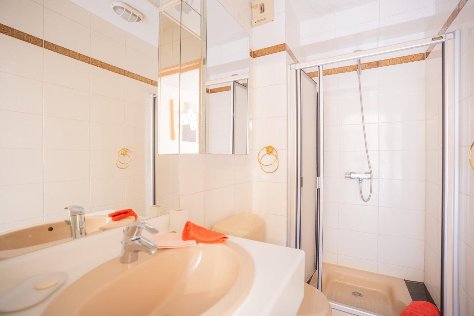 Cozy Studio, Very Close To Apartment *