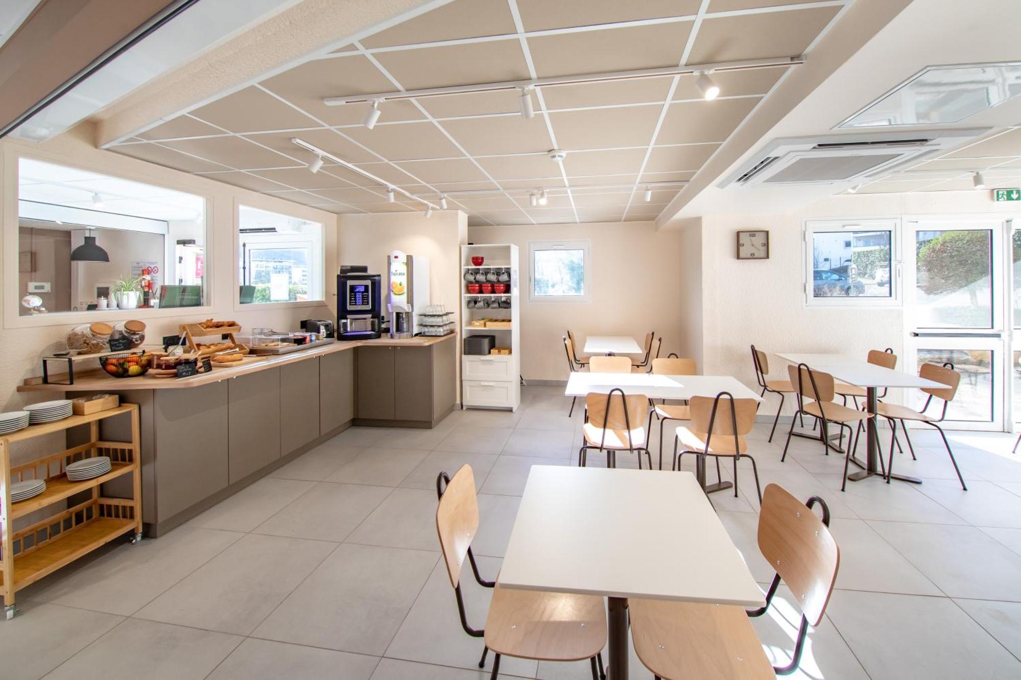 Premiere Classe Cran-gevrier Renove En 2025 * Annecy
