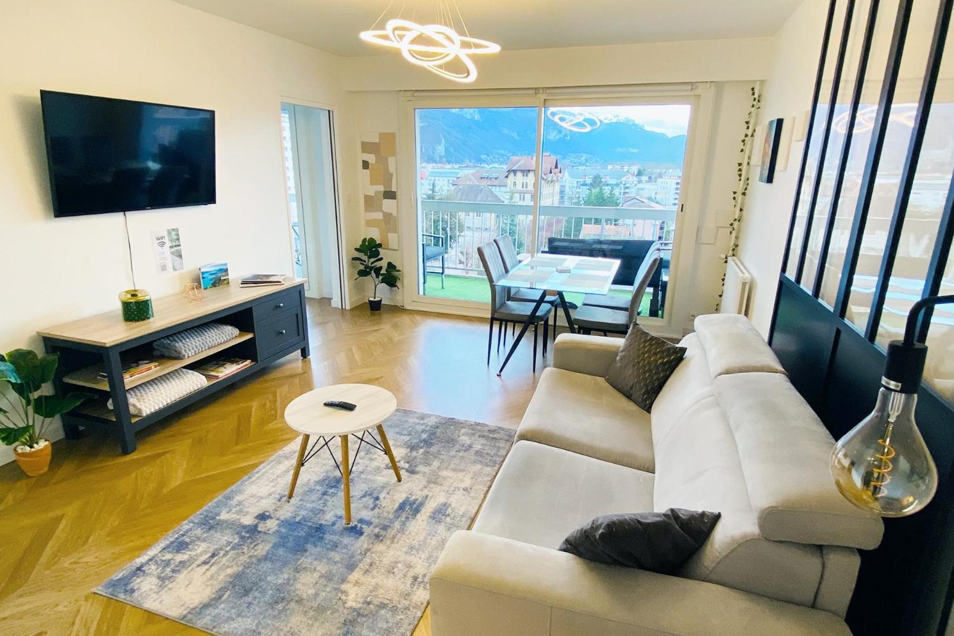 Apartment Panorama Stay, Pool, Balcony And Mountain View *