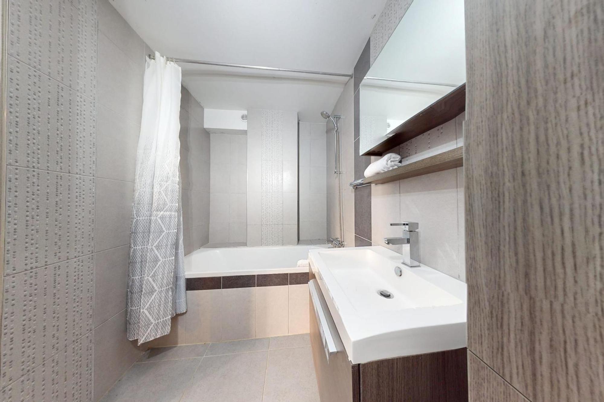 Le Petit Paradis - Pretty T2 Ideally Located At The Foot Of The Chateau