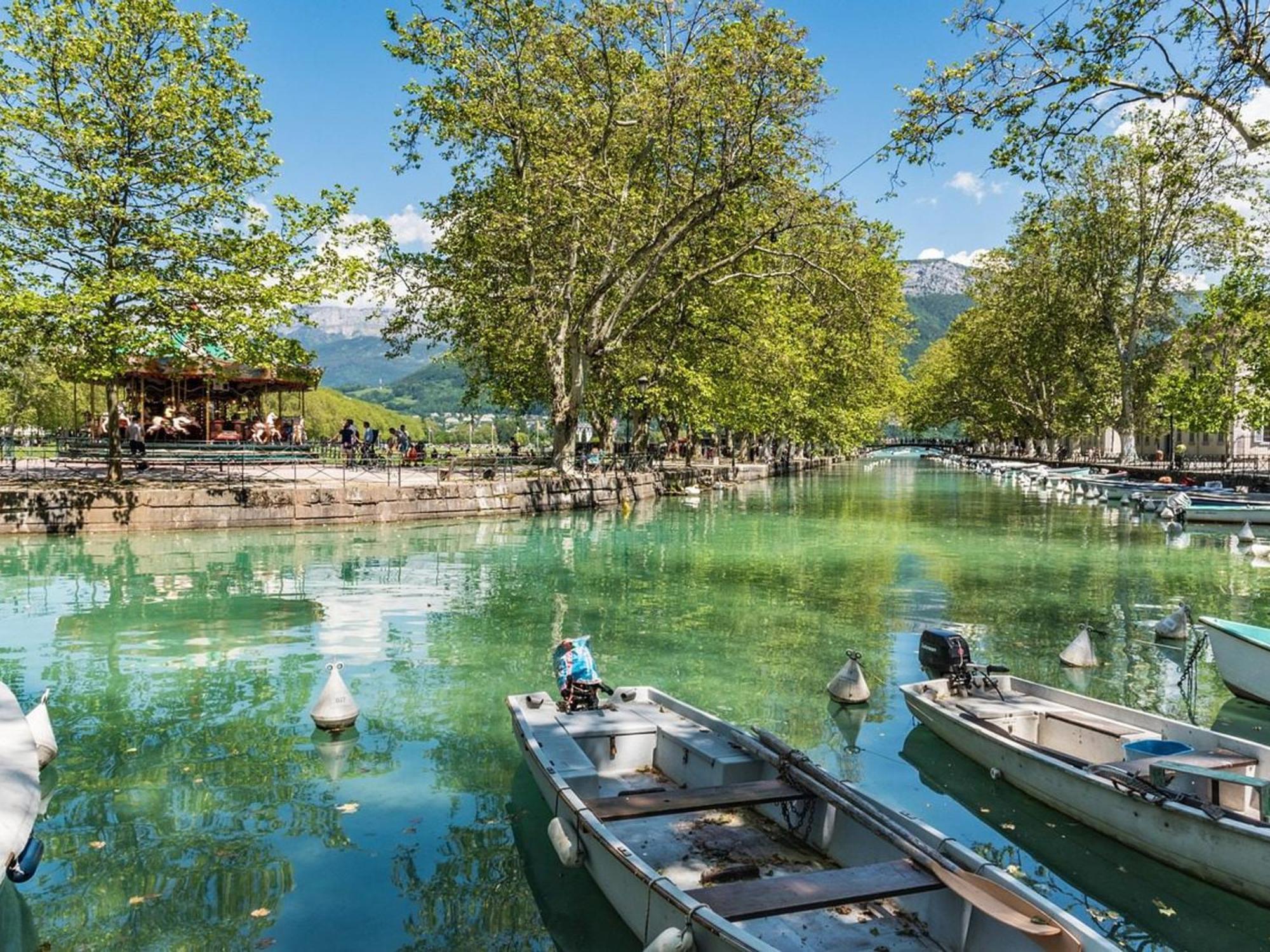 Spacieux 3 Pieces Proche Centre Annecy, Balcon Et Parking - Fr-1-432-90 Apartment *