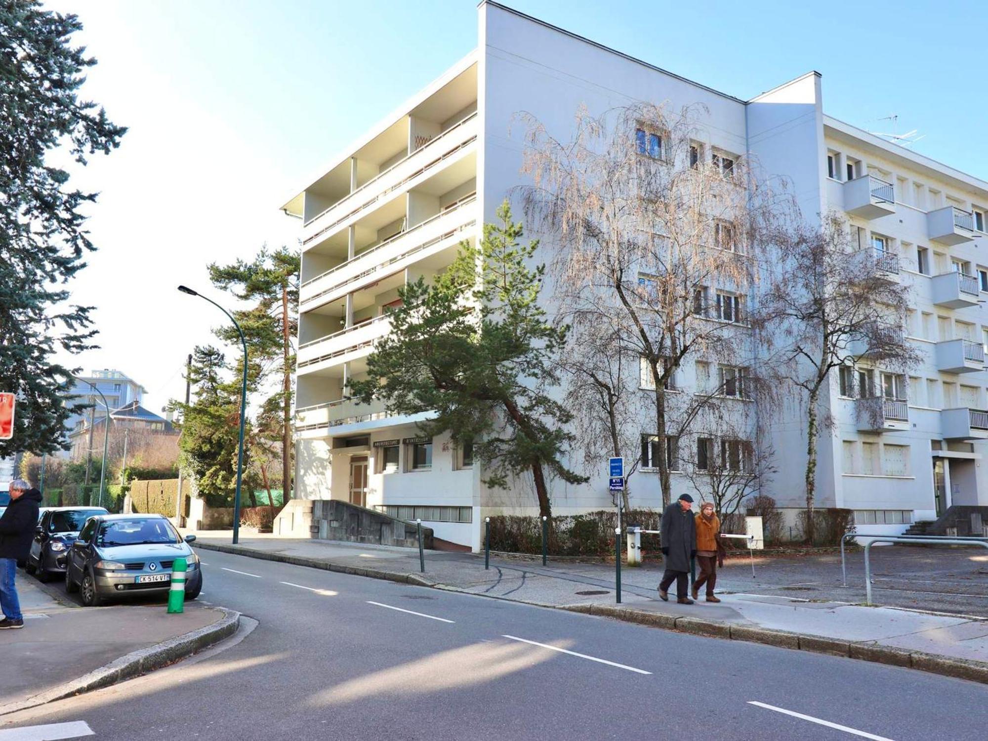 Centre - F2 Spacieux Avec Balcon, Parking Prive, A 50m Du - 2/3 Pers - Fr-1-432-23 *
