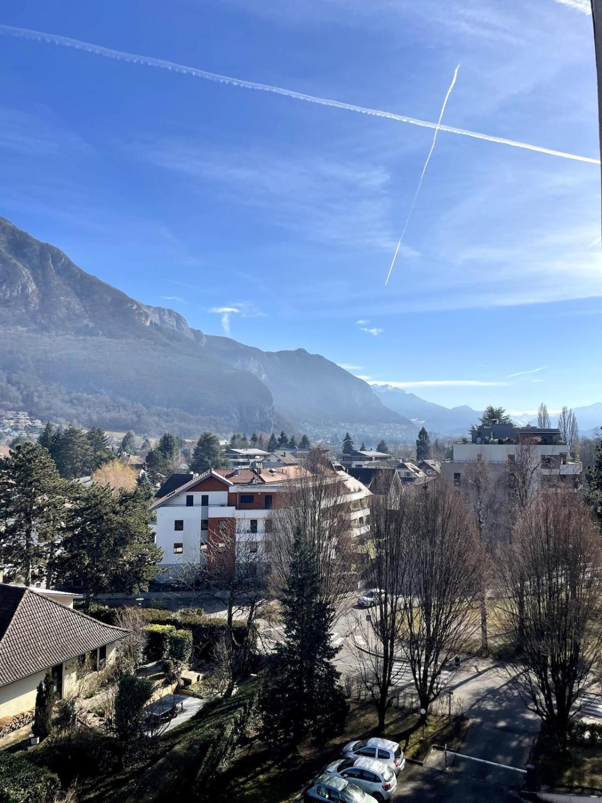 Chez Isabelle Et Florent - Logis Familial Du Annecy