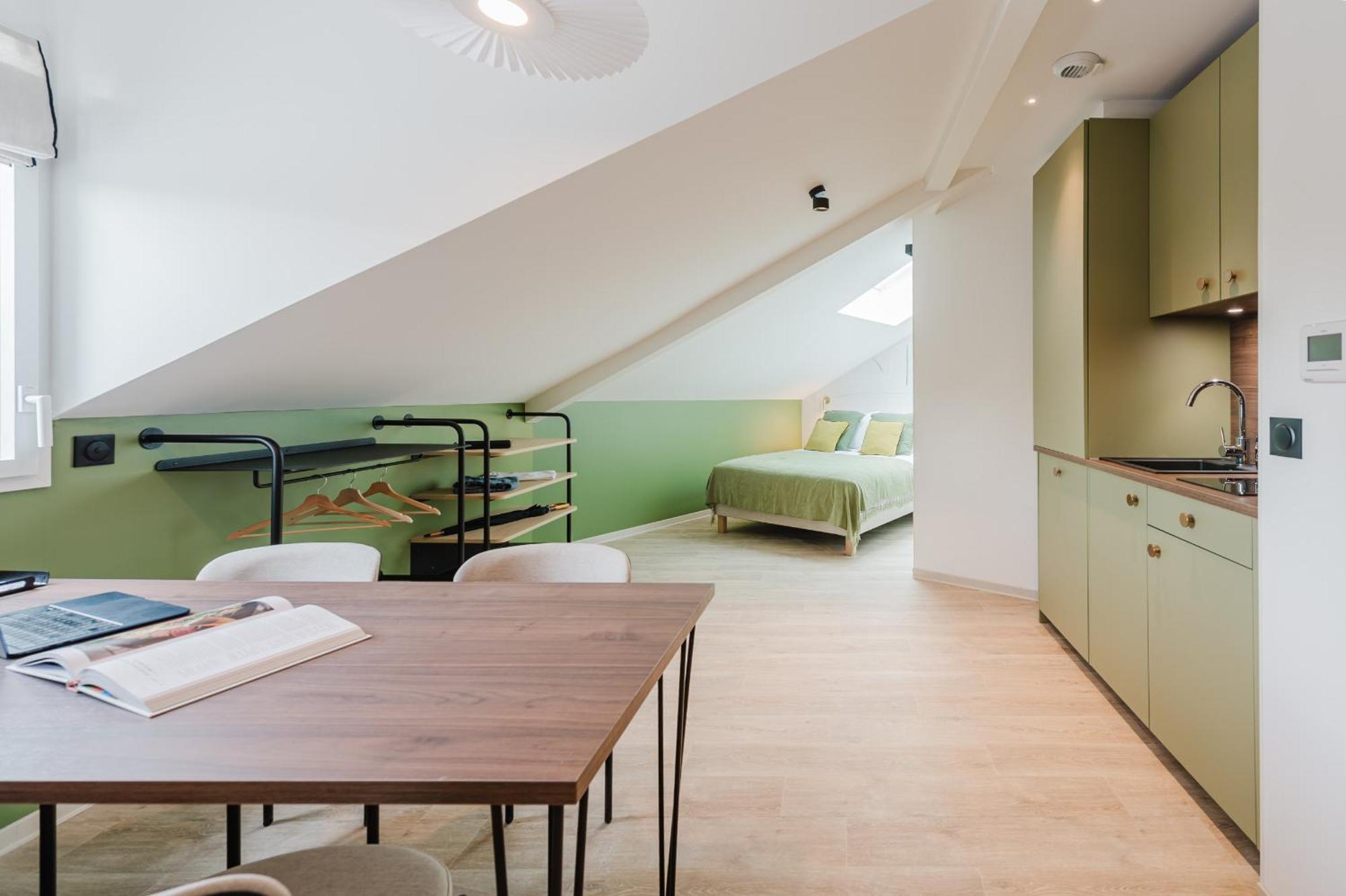 Neostelia Annecy