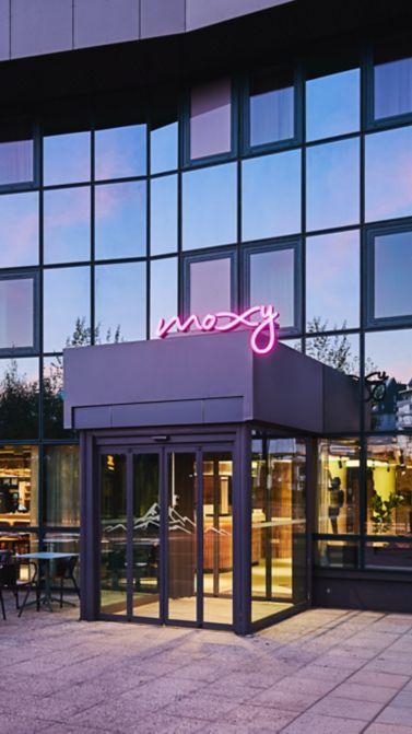 Moxy