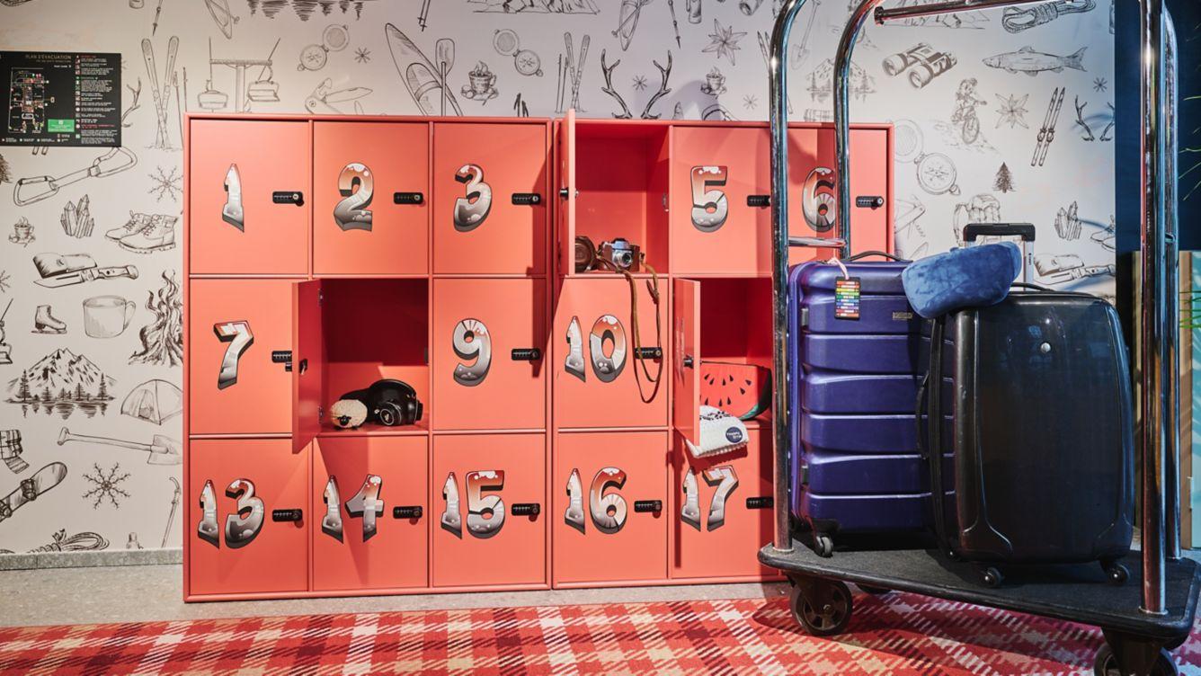 Moxy 3*