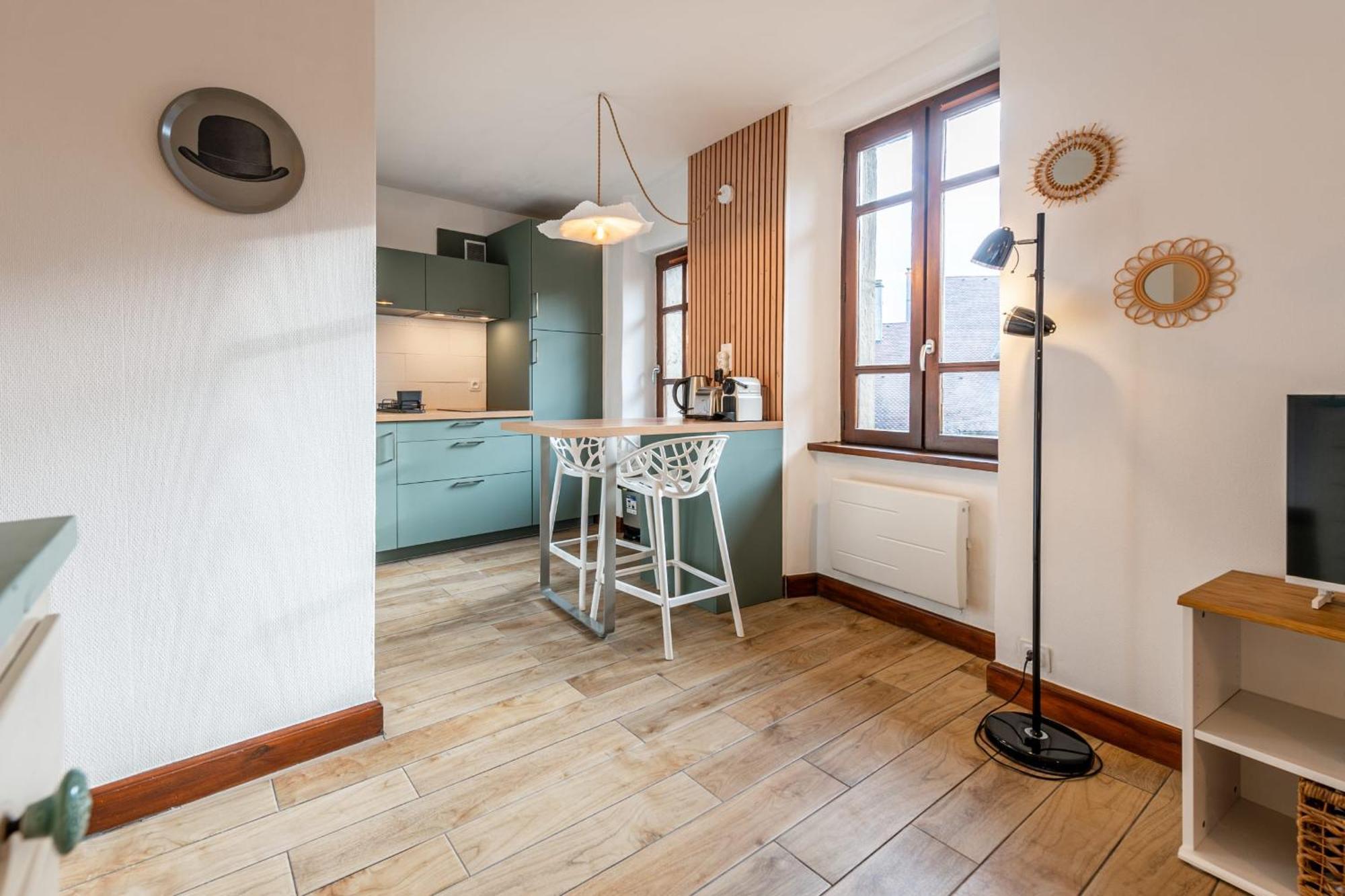 Le Boheme Apartment *
