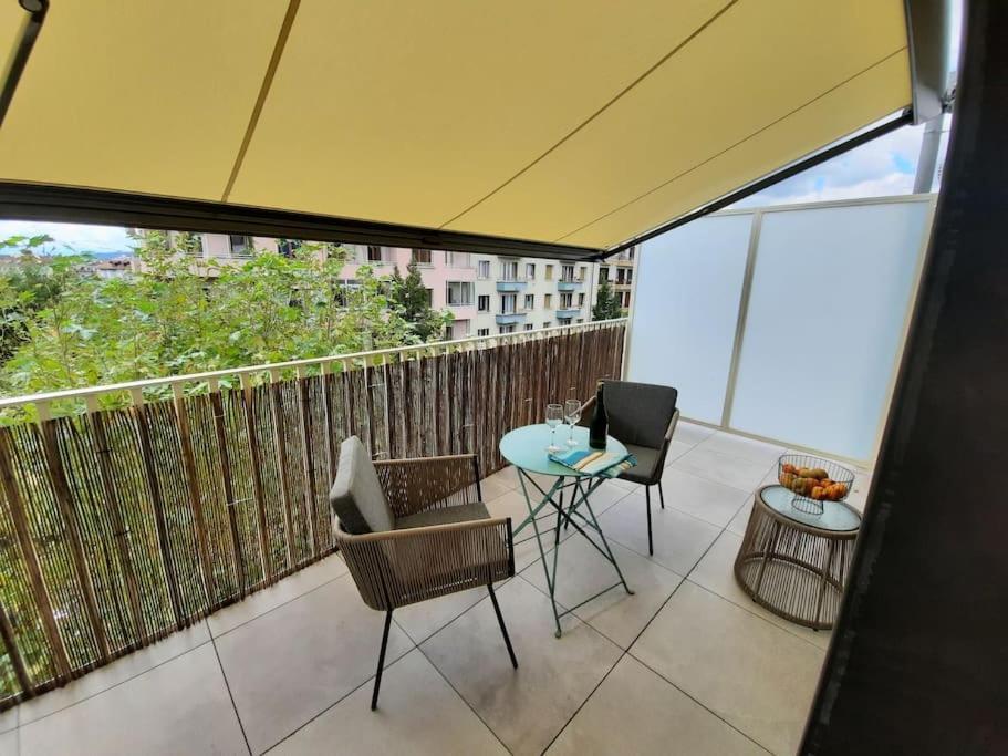 Apartment F3 Neuf Equipe De 62m2 Centre *