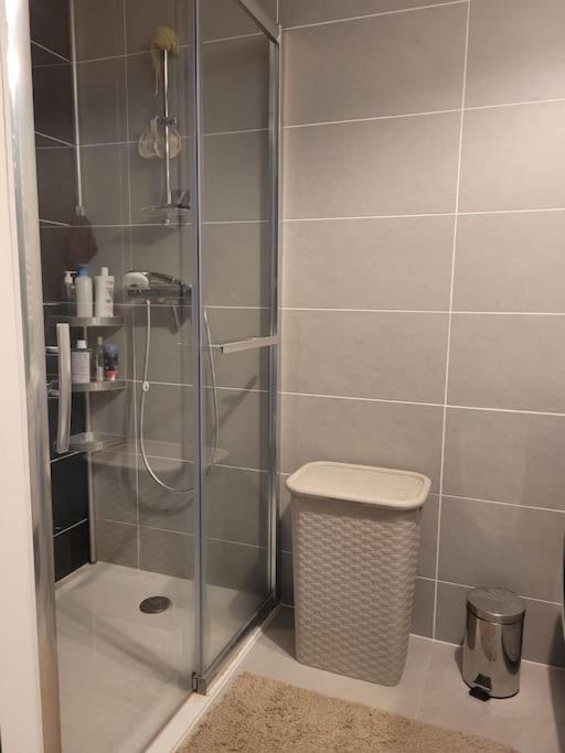 Apartment F3 Neuf Equipe De 62m2 Centre