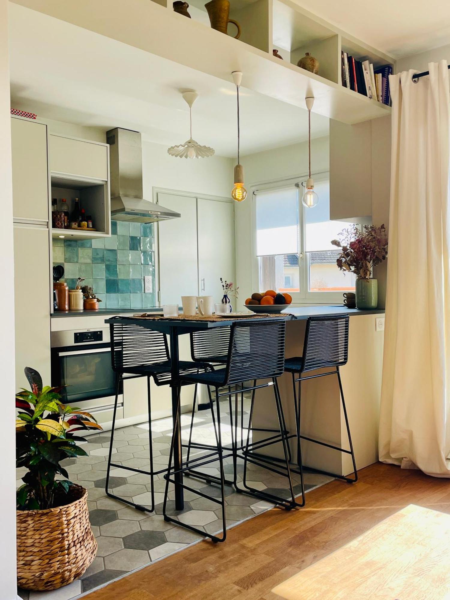 L'isernon, Avec Balcons Et Garage *