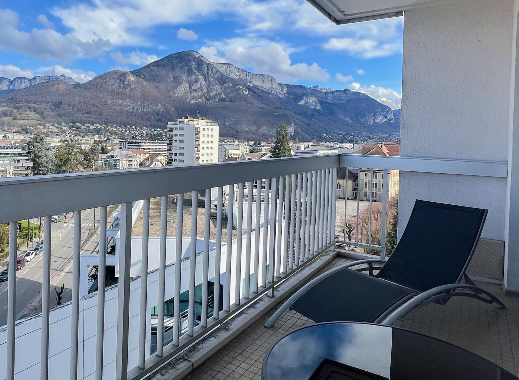 Mont Royal Balcon Et Piscine Annecy