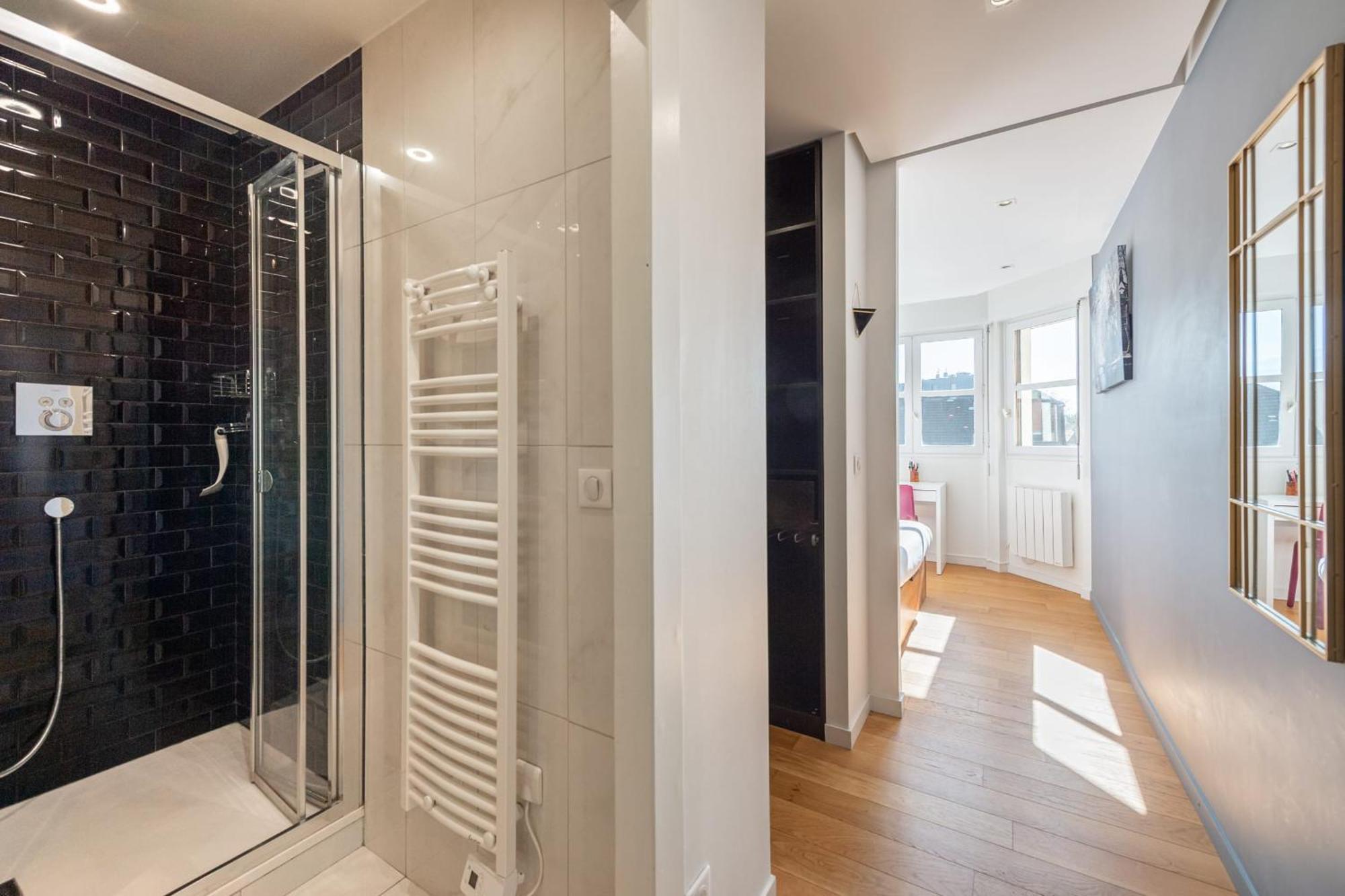 Le Charles - Confortable Proche Du Centre Apartment *