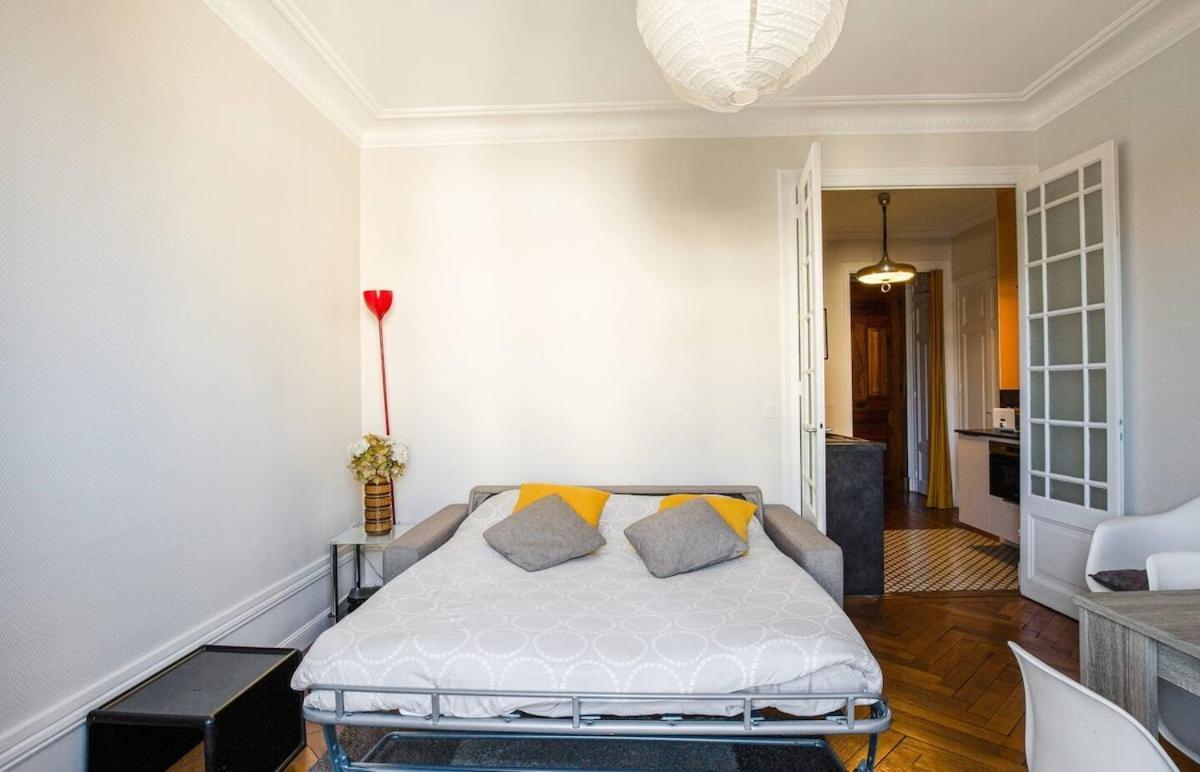 Apartment Balcon Sur Le *