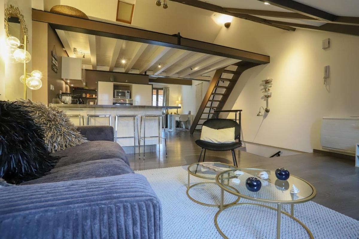 Le Hippie-chic, Hyper Centre Apartment