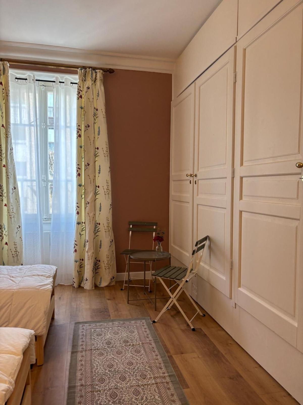 Familial Hyper Bien Situe Apartment *