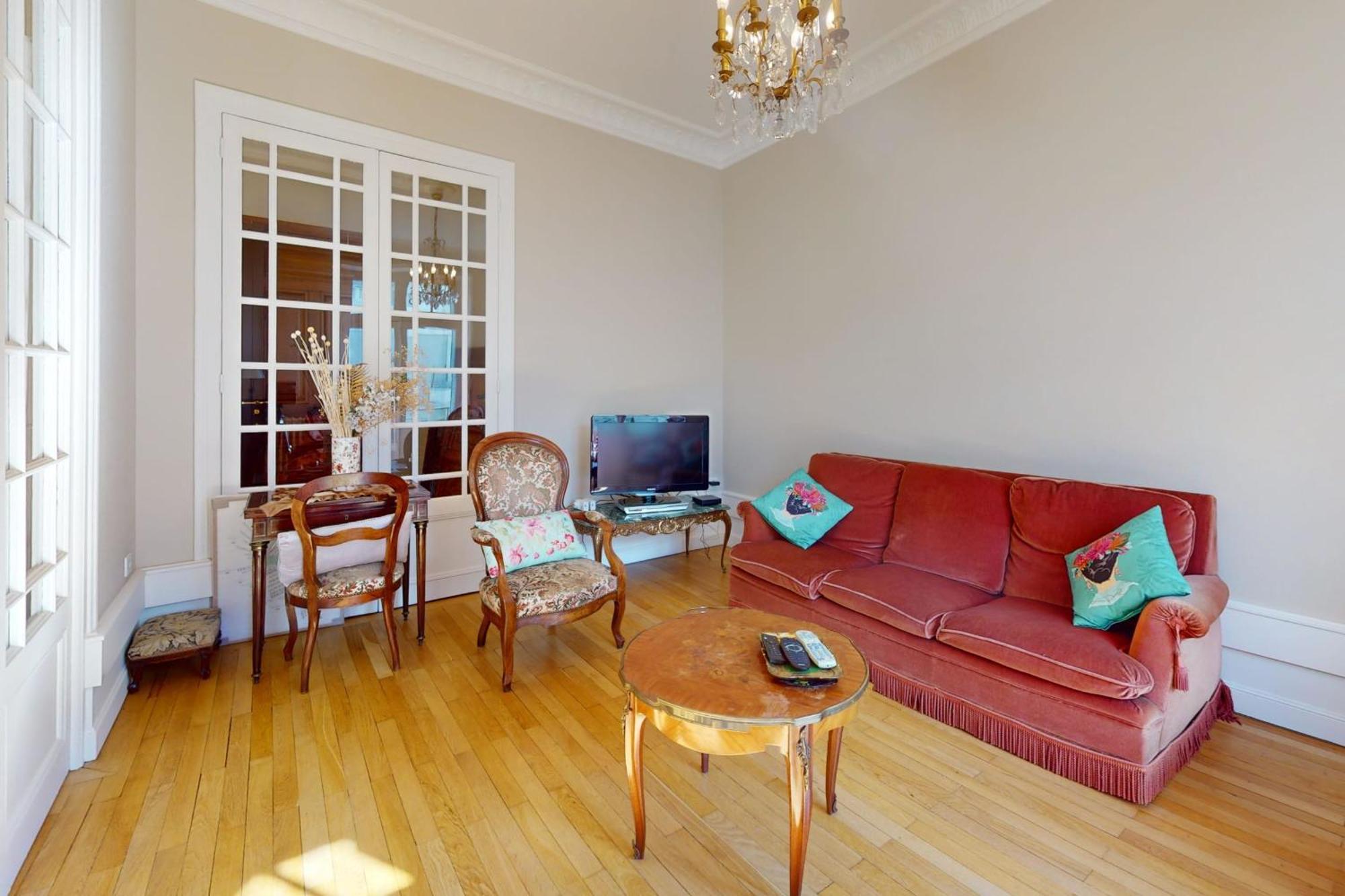 22 Rue De La Gare * Annecy