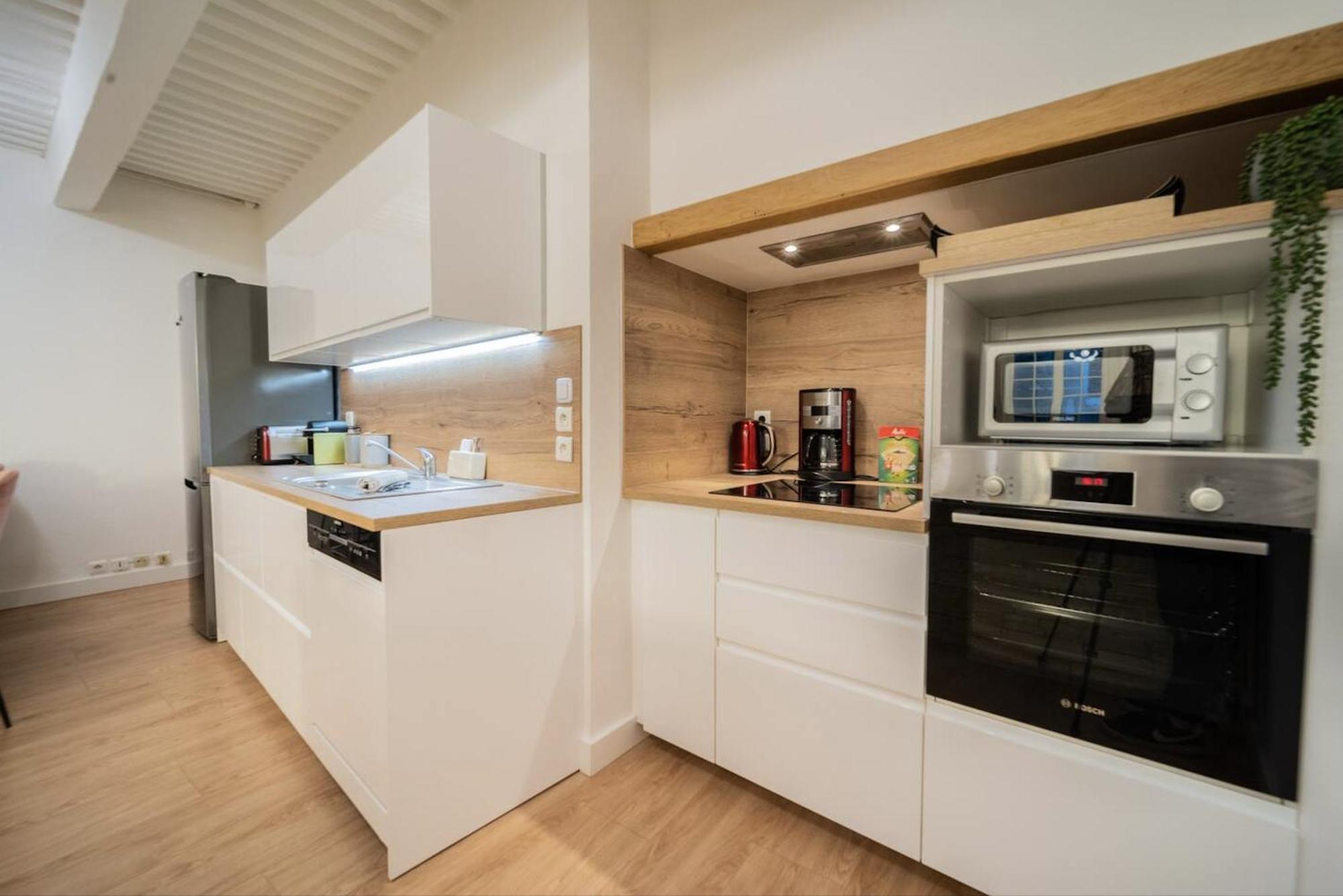 Appartement Hyper Centre Proche Gare Sauna Balcon