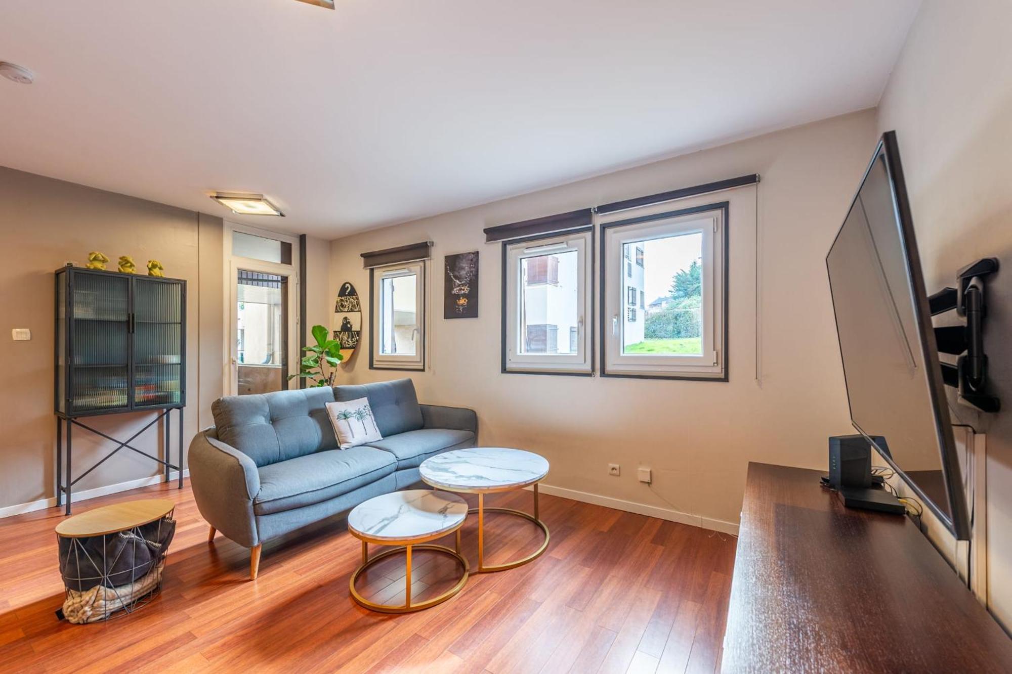 Les Feuillettes Apartment *