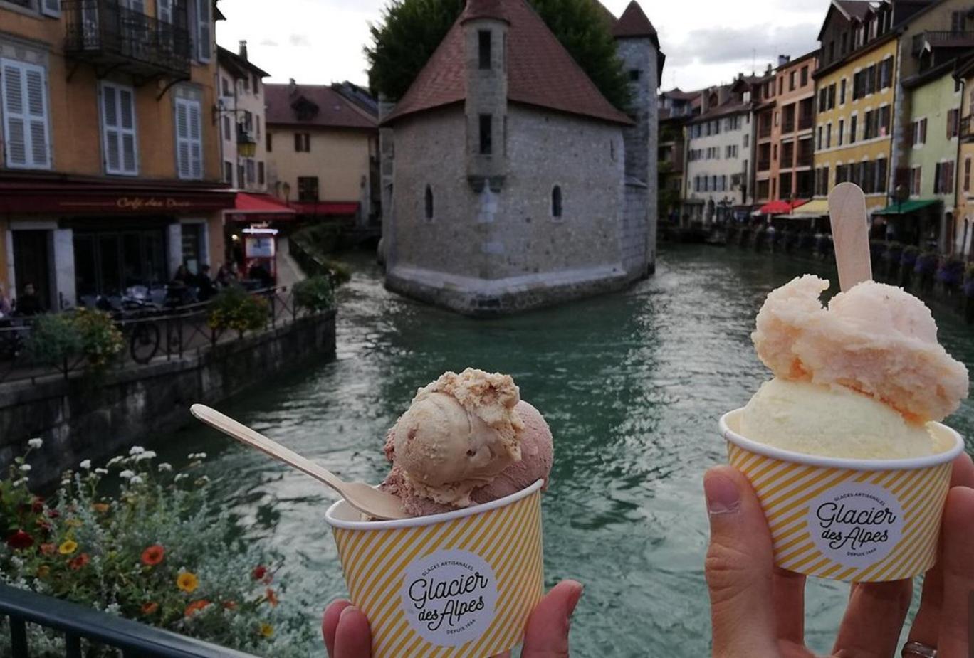 Martine A Parking Vue Magnifique Annecy