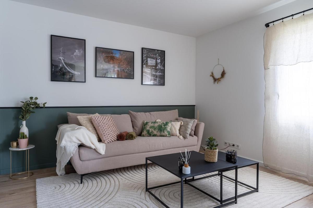 Annecy, Calme, Terrasse, Parking Box Apartment