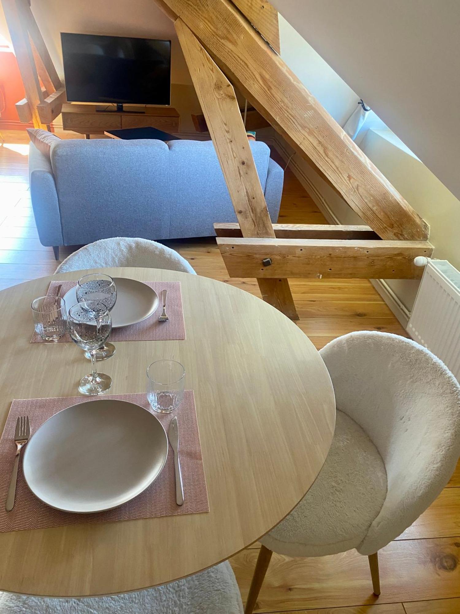 Appartement Appartement Cosy 40 M2, Climatise, Parking Gratuit *